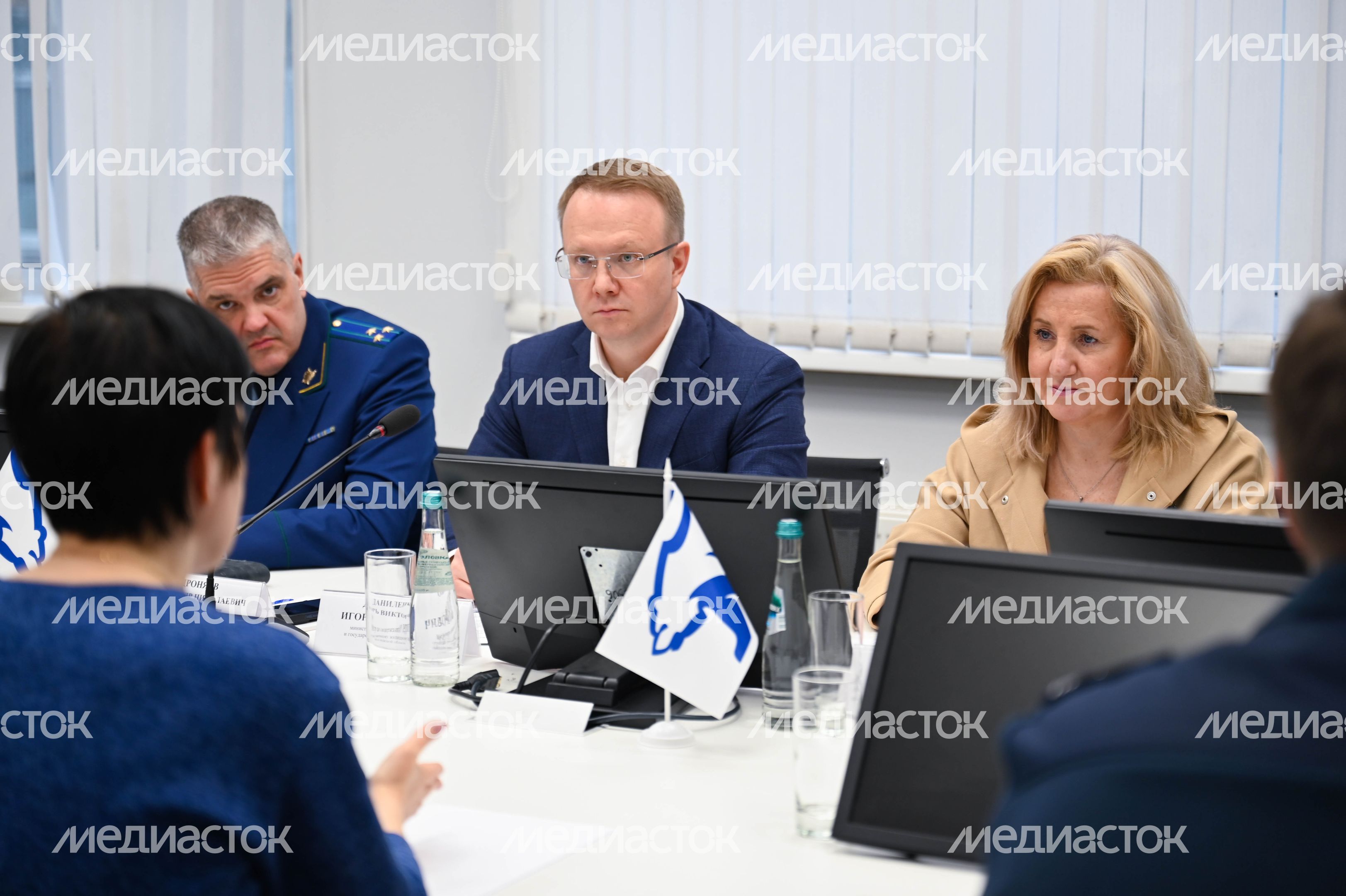 Игорь Даниленко провёл личный приём граждан в Ленинском округе Игорь Даниленко провёл личный приём граждан в Ленинском округе