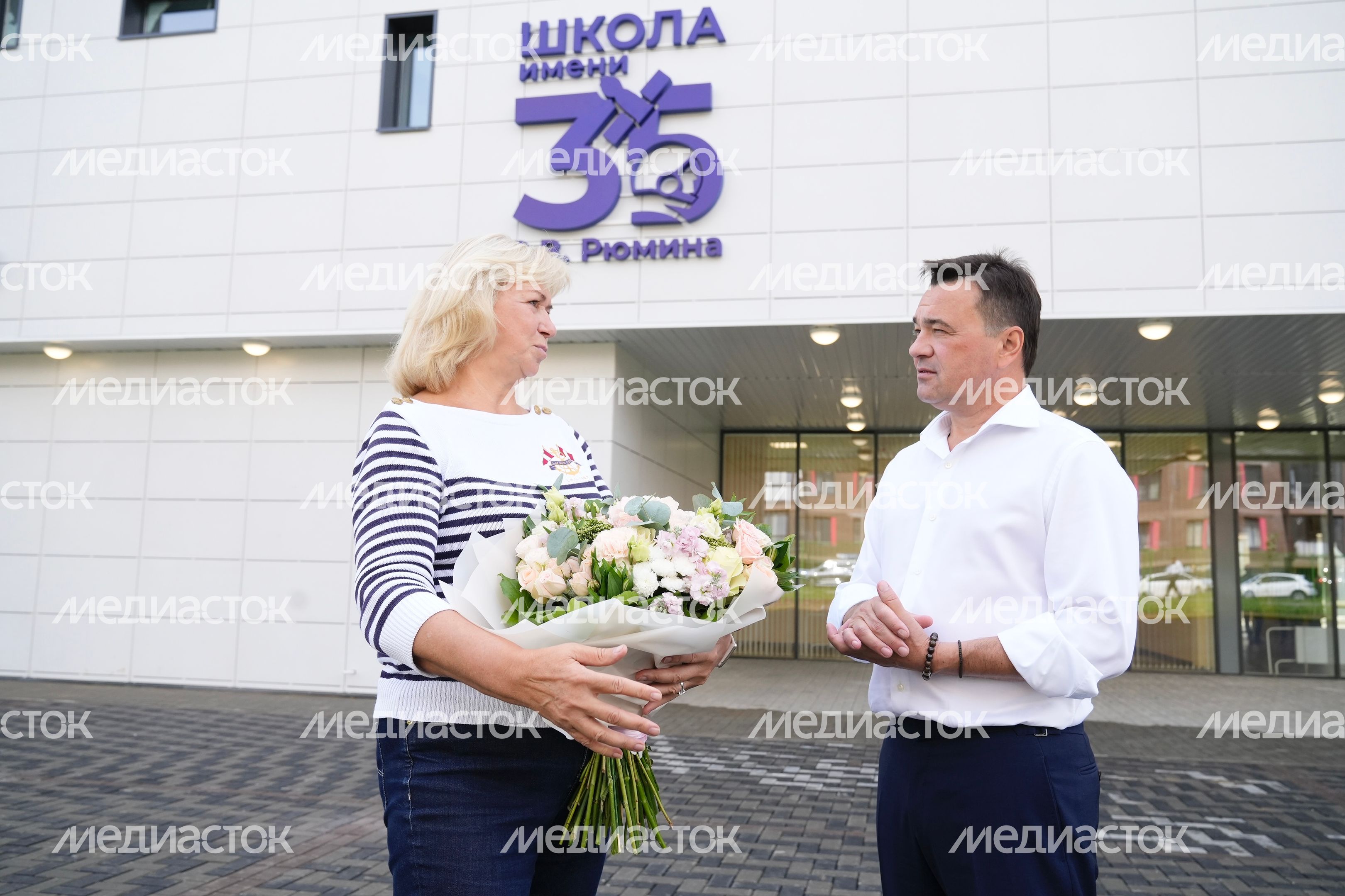 Проверка хода работ по строительству образовательного комплекса в ЖК «Императорские Мытищи» Губернатором Подмосковья
