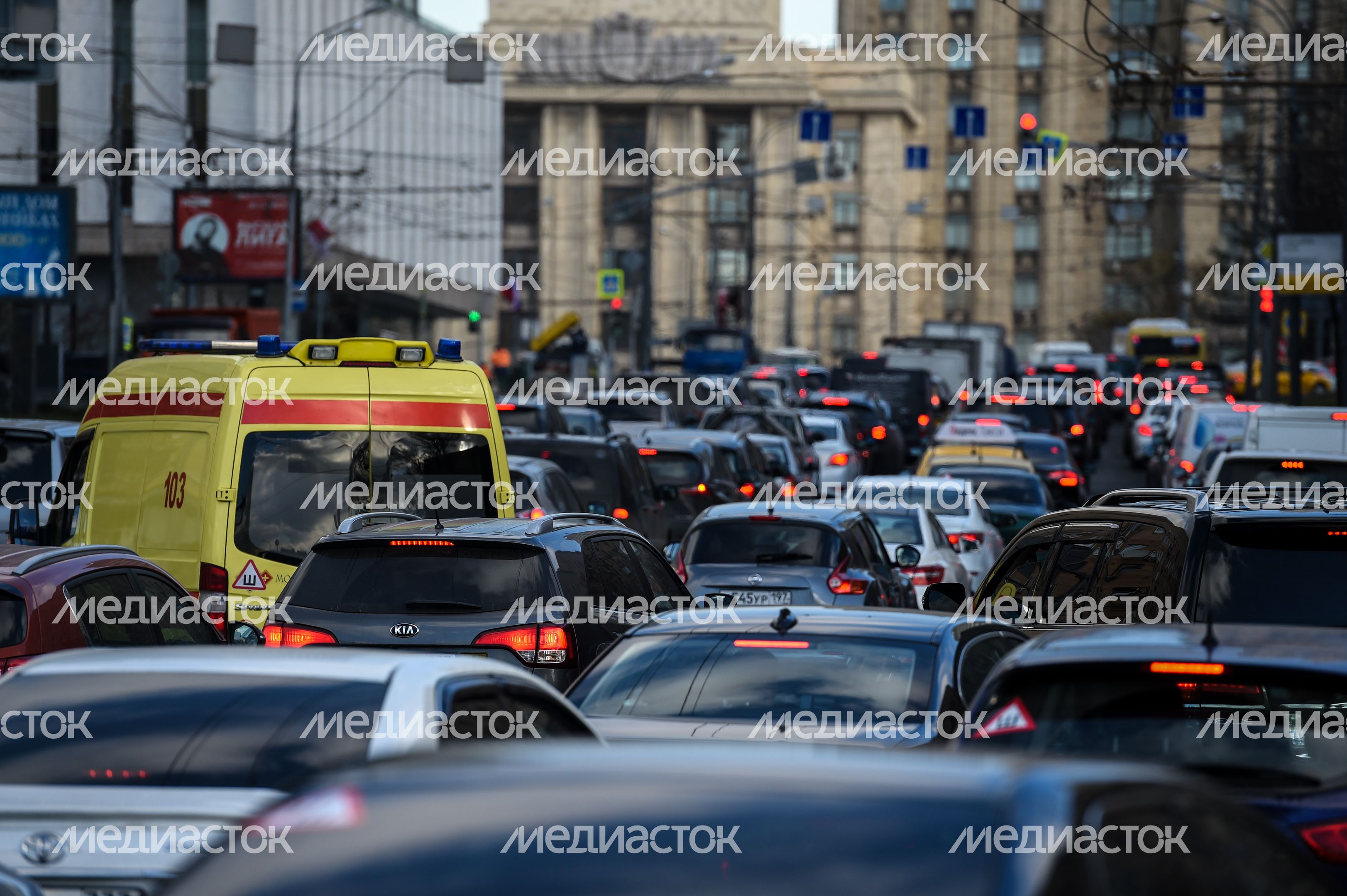 Повседневная жизнь города
