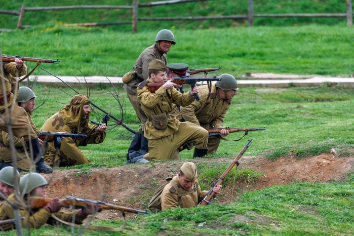 День Победы в Центральном парке «Патриот» Одинцовского округа: военно-историческая реконструкция «В логове зверя»