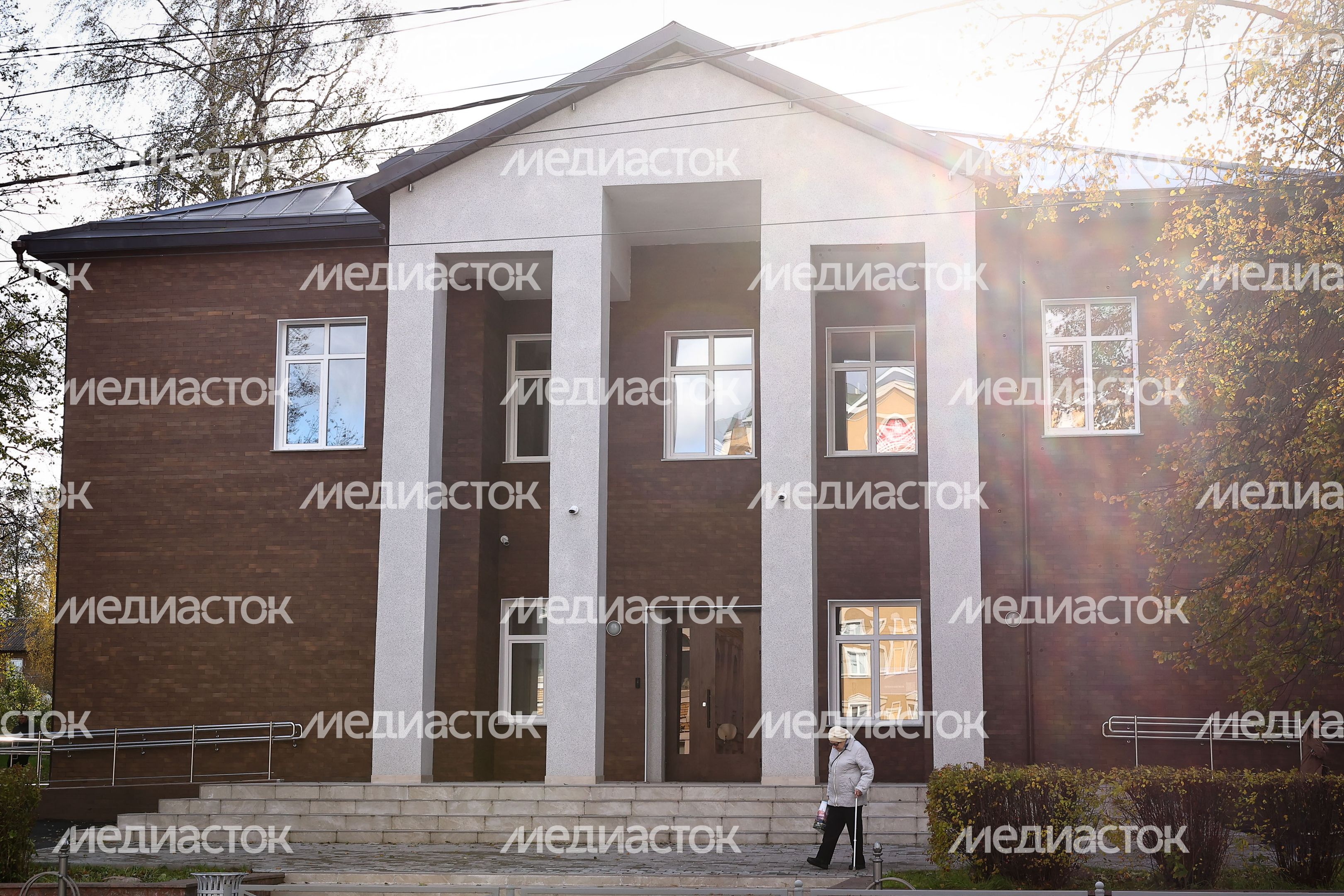 Проверка хода капремонта Центра культуры и творчества «Родники» в Волоколамске Губернатором Подмосковья