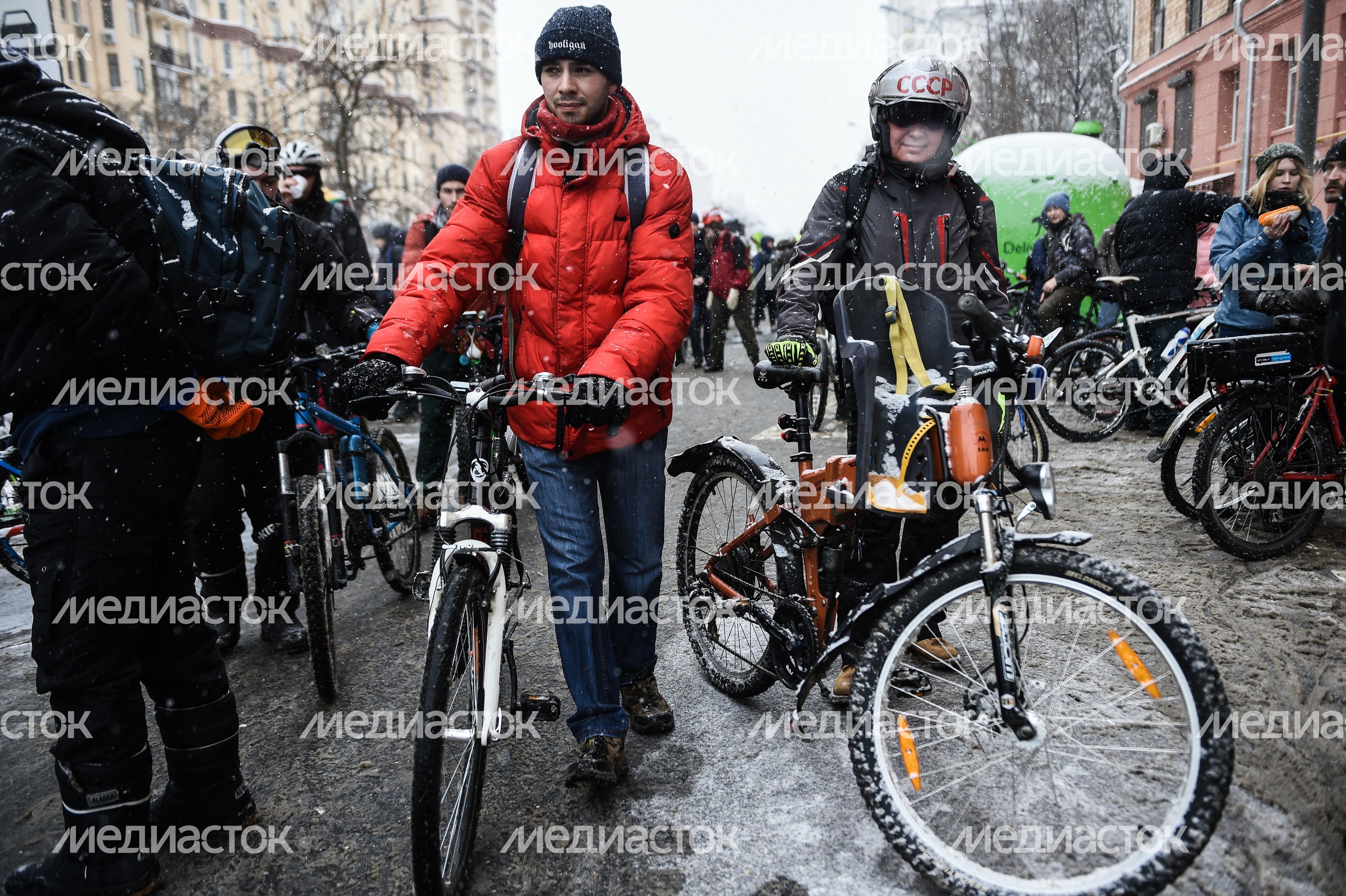 В Москве состоялся 4-й Зимний Велопарад