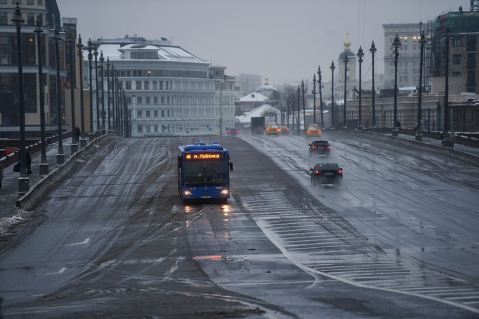 Последстивя сильного снегопада в Москве