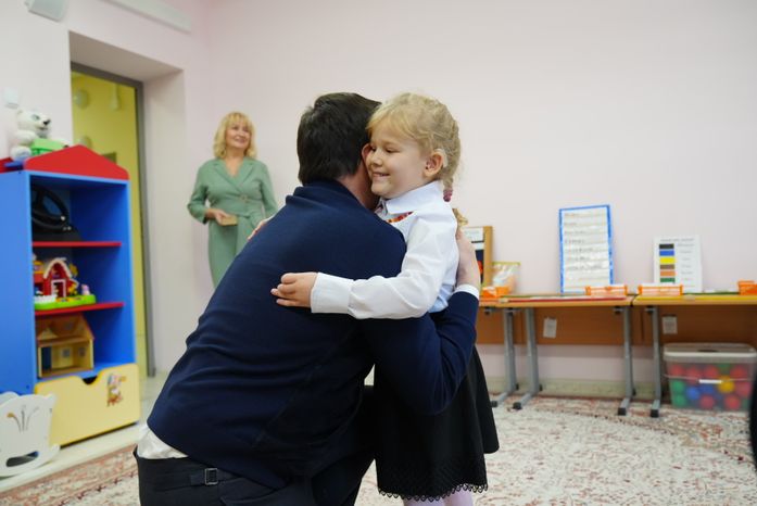 Посещение интерната для обучения слепоглухих детей и молодых инвалидов в Сергиево-Посадском округе Губернатором Подмосковья