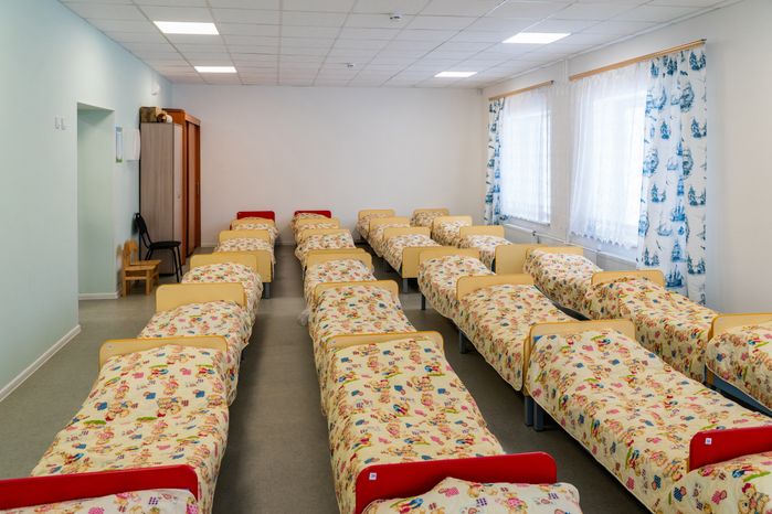 Спальня в детском саду поселка Колюбакино Рузского округа после капитального ремонта