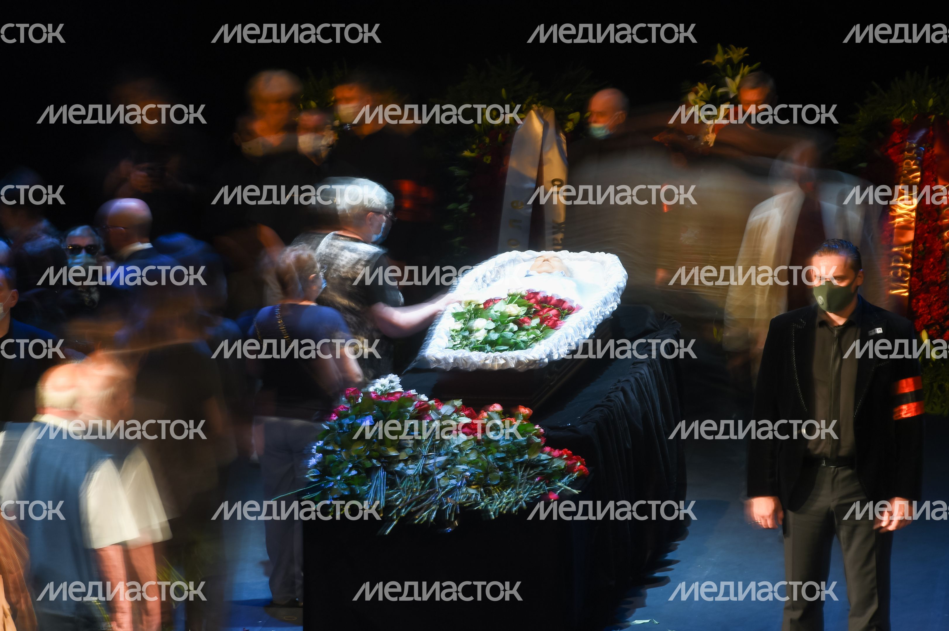 Церемония прощания с Николаем Губенко