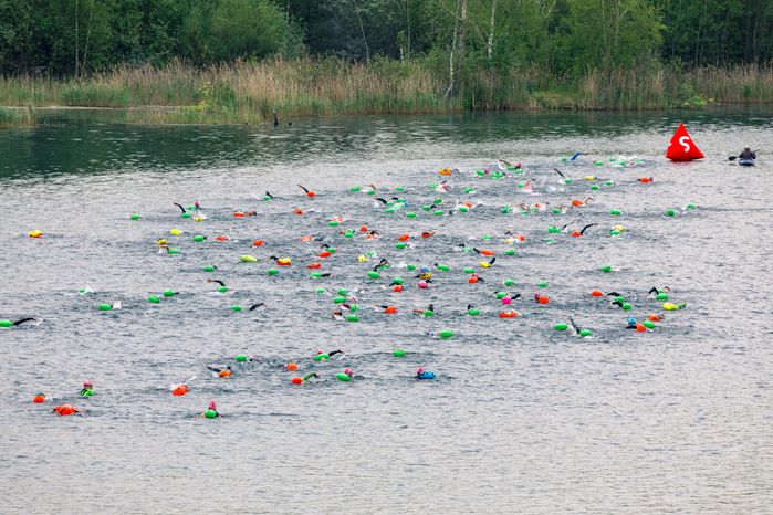 Заплыв на открытой воде Swimcup на Кореневском карьере в Люберцах