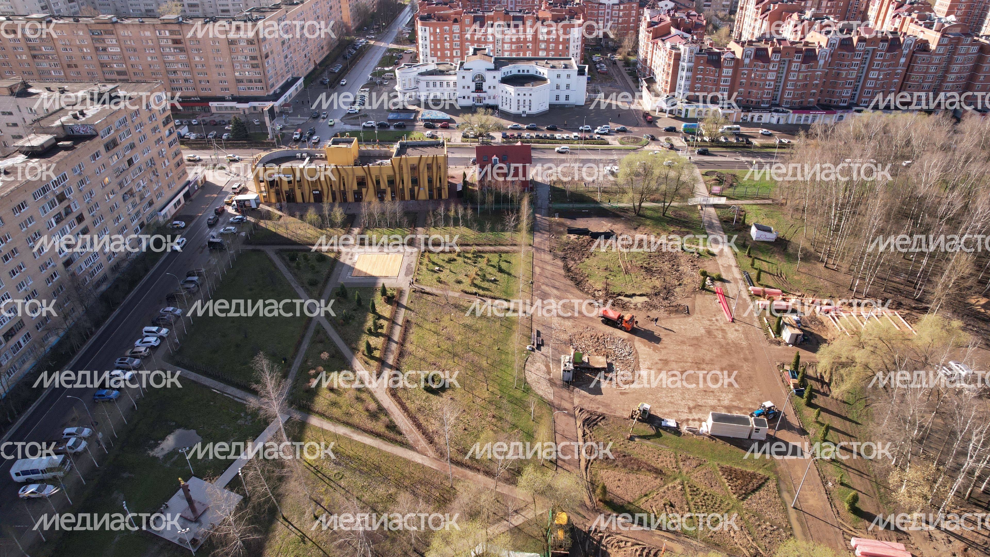 В Лобне завершается благоустройство Центрального парка культуры и отдыха