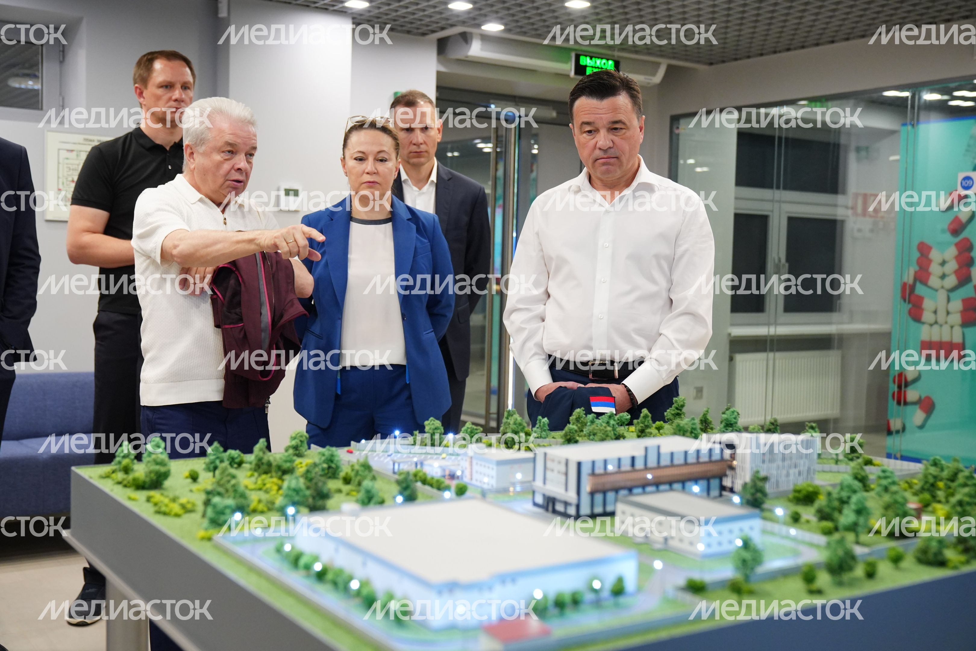 Губернатору представили проект развития R&D-Центра фармкомпании «Биннофарм Групп» в Красногорске
