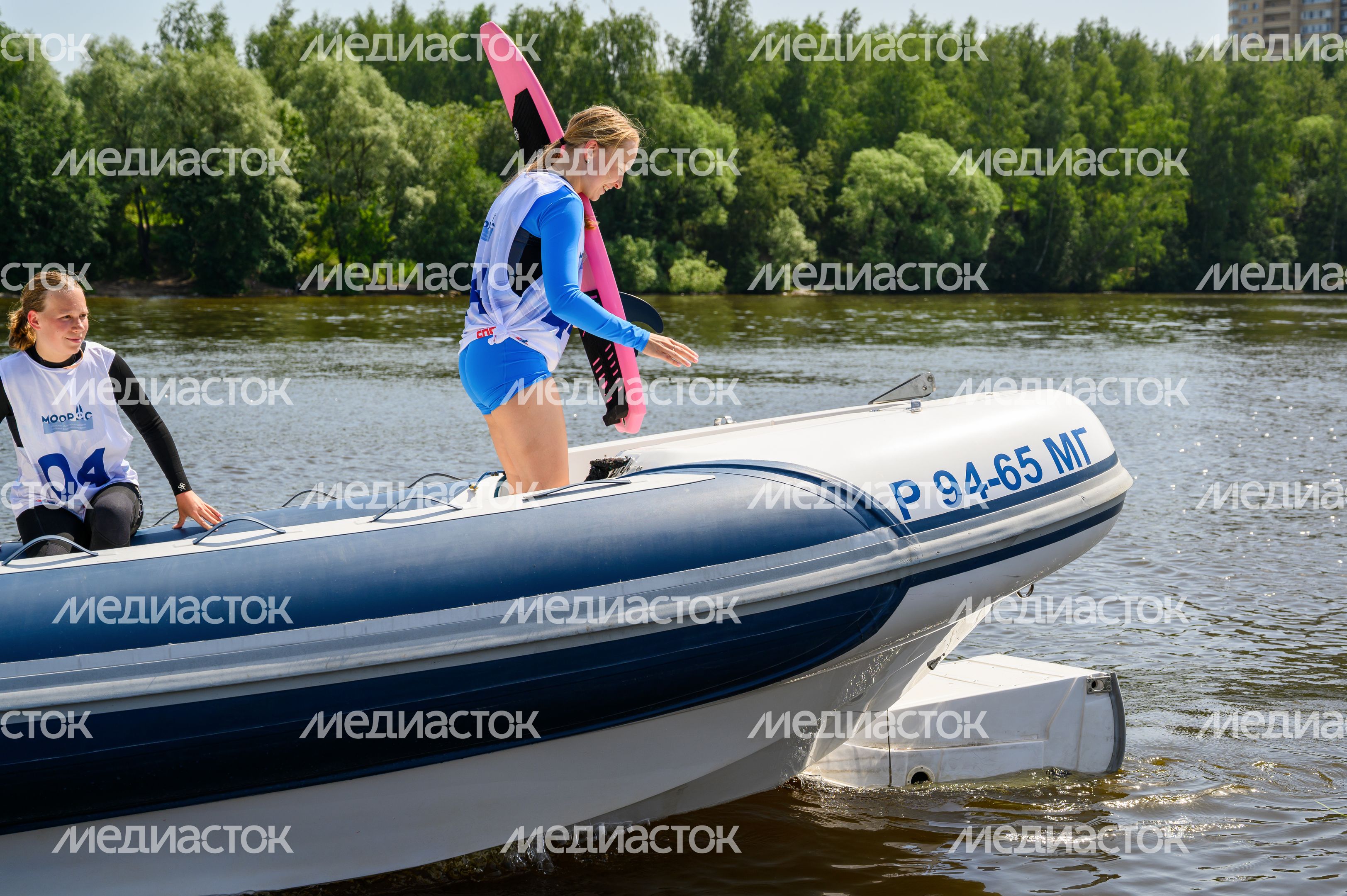 Чемпионат Московской области по серфингу на Пироговском водохранилище в Долгопрудном Чемпионат Московской области по серфингу на Пироговском водохранилище в Долгопрудном