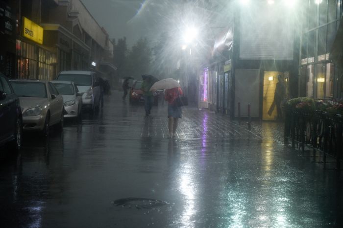 Тропические ливни накрыли Москву
