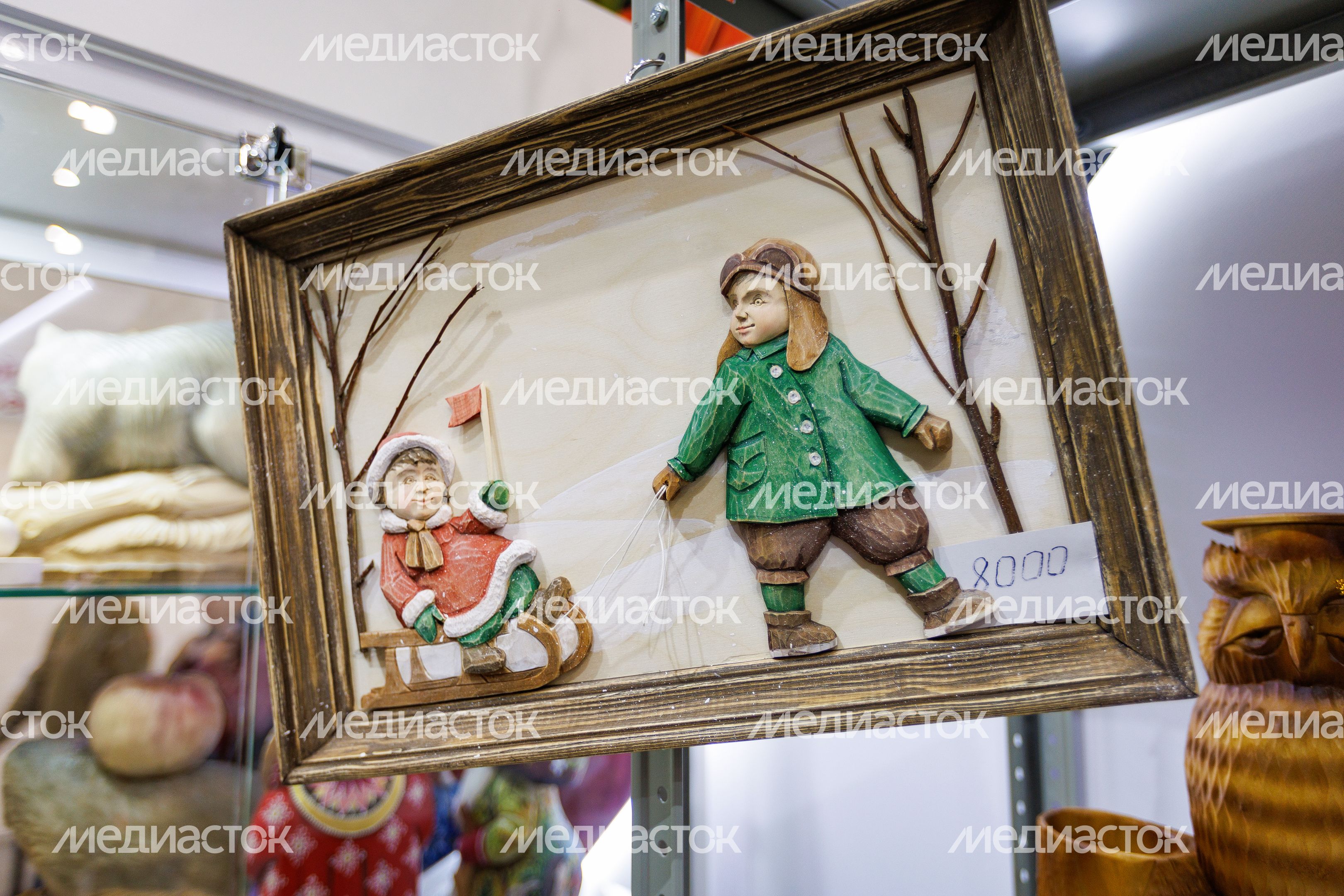 Сувениры народных промыслов Подмосковья – роспись керамической плитки – на выставке-ярмарке «Ладья» Сувениры народных промыслов Подмосковья – роспись керамической плитки – на выставке-ярмарке «Ладья»