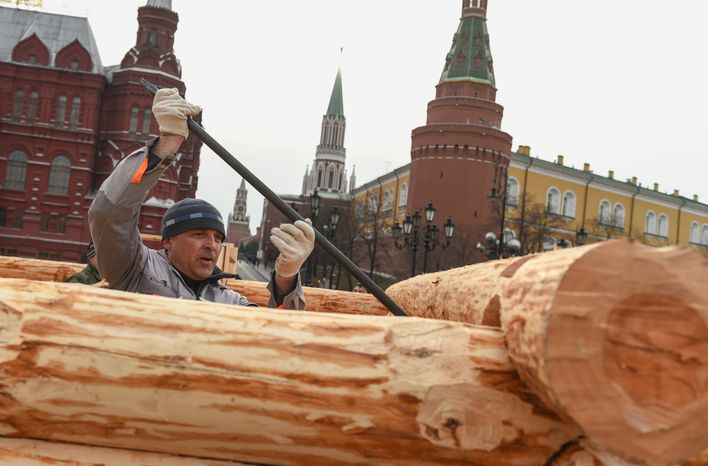 Монтаж инсталляций для фестиваля «Московская Масленица» на Манежной площади