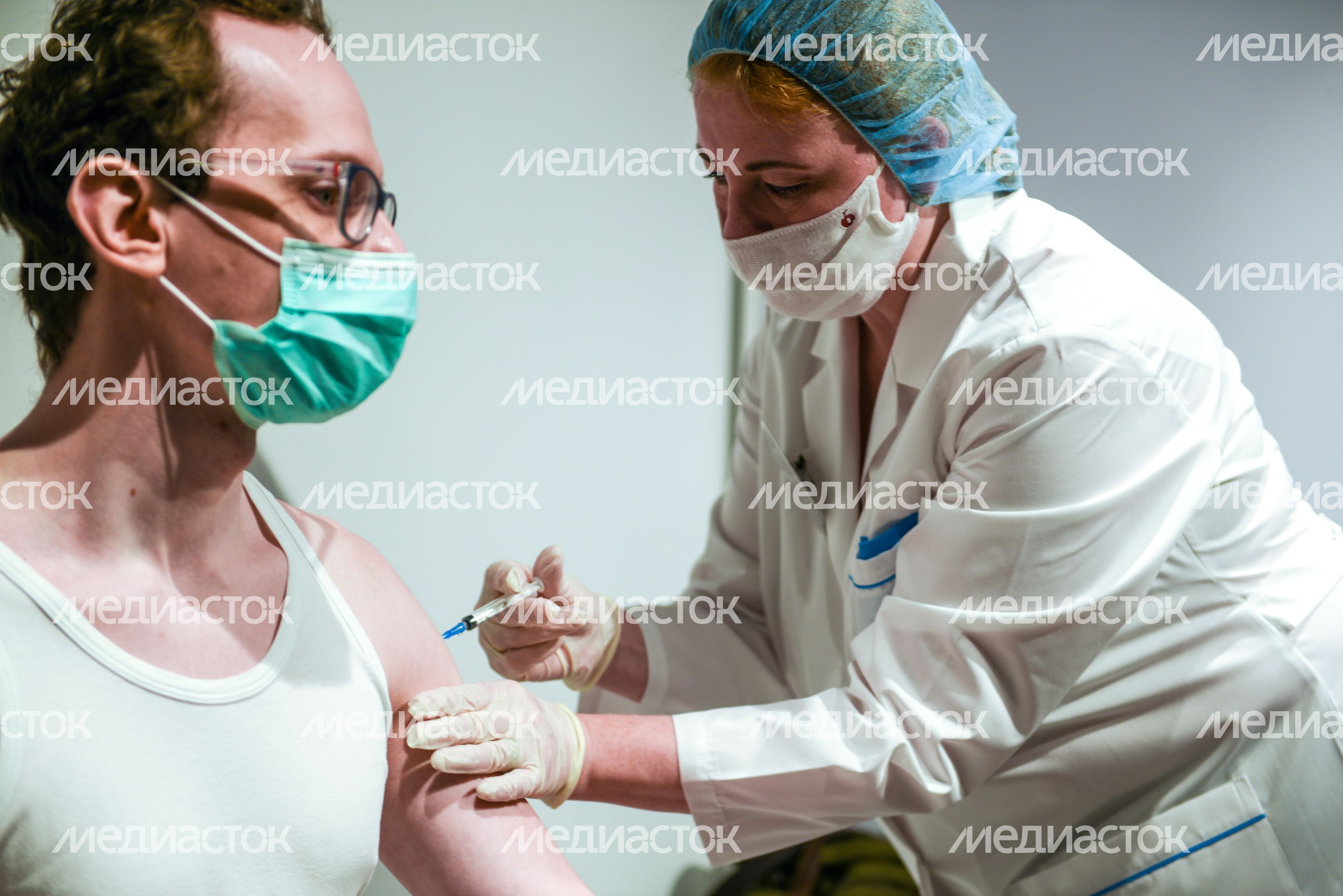 Выездной пункт вакцинации от коронавируса в ГУМе