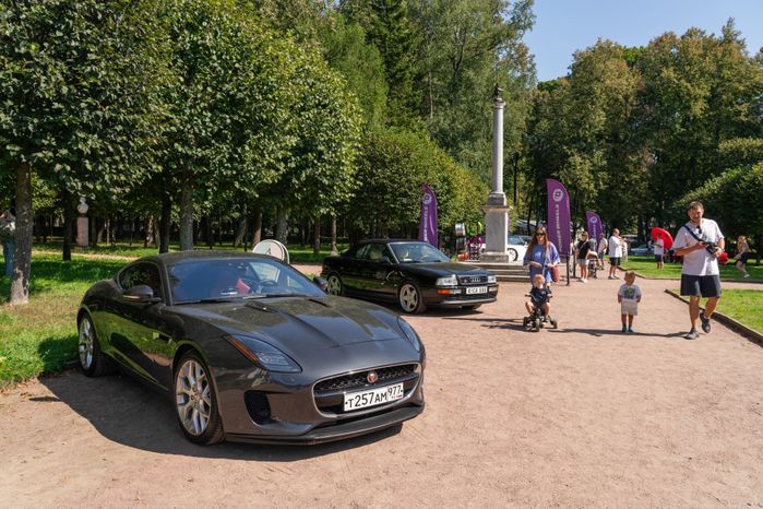 Автофестиваль в усадьбе Архангельское