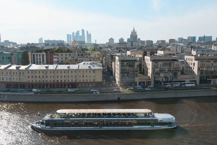 Памятник «В ознаменование 300-летия Российского флота» в Москве, 2 часть