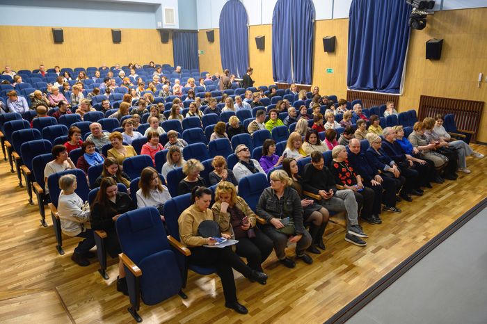 Зрители в Пушкинском музыкально-драматическом театре к Всероссийской акции «Ночь театрального искусства»