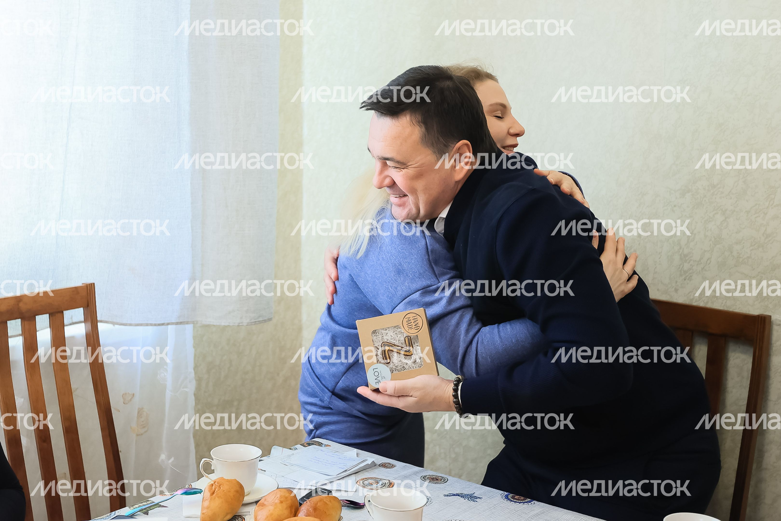 Встреча губернатора с супругами офицеров, участвующих в СВО