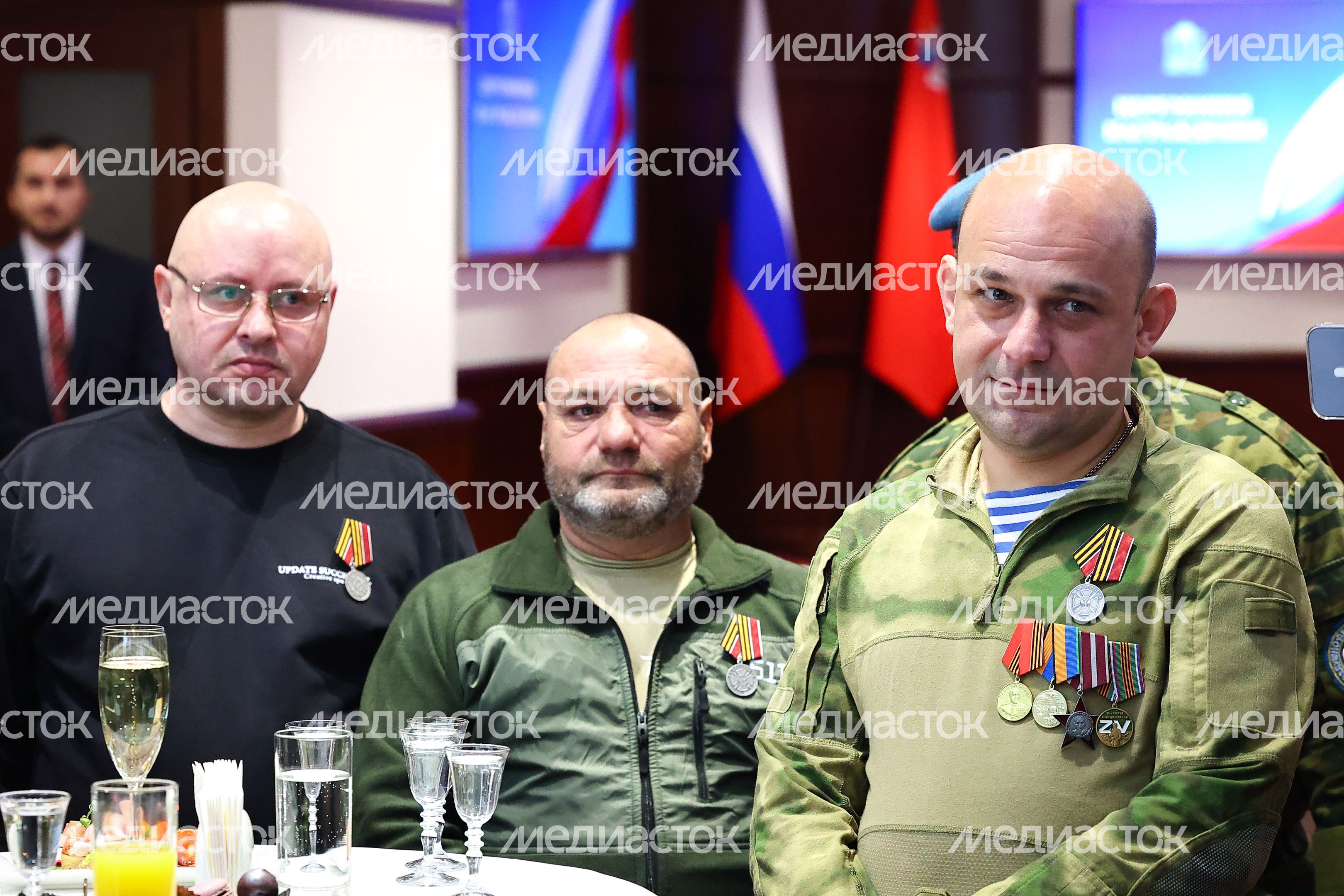 Награждение добровольцев из отряда «БАРС» Губернатором Подмосковья
