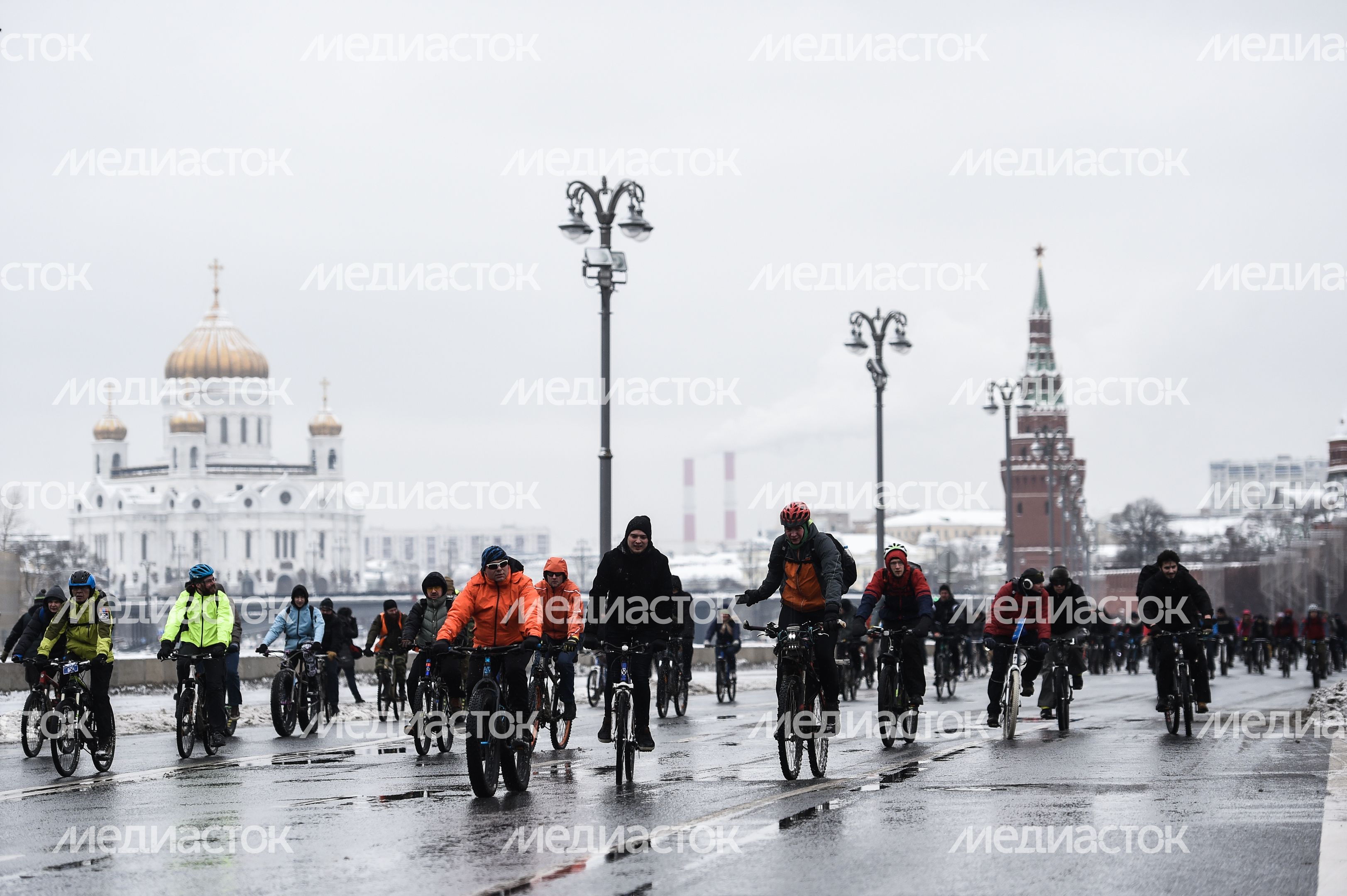 В Москве состоялся 4-й Зимний Велопарад