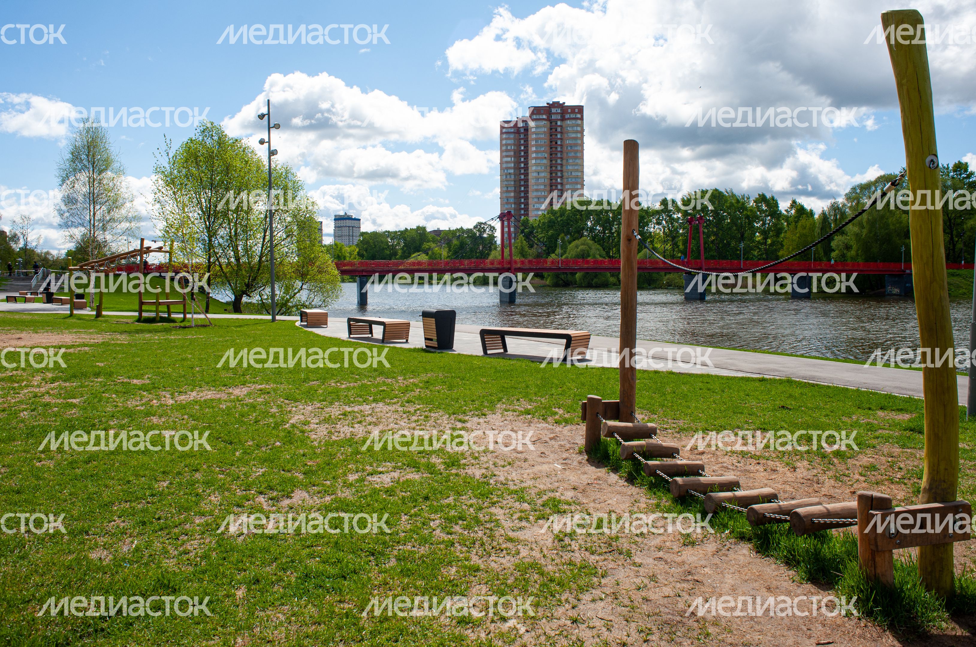 Весенние виды города Пушкино