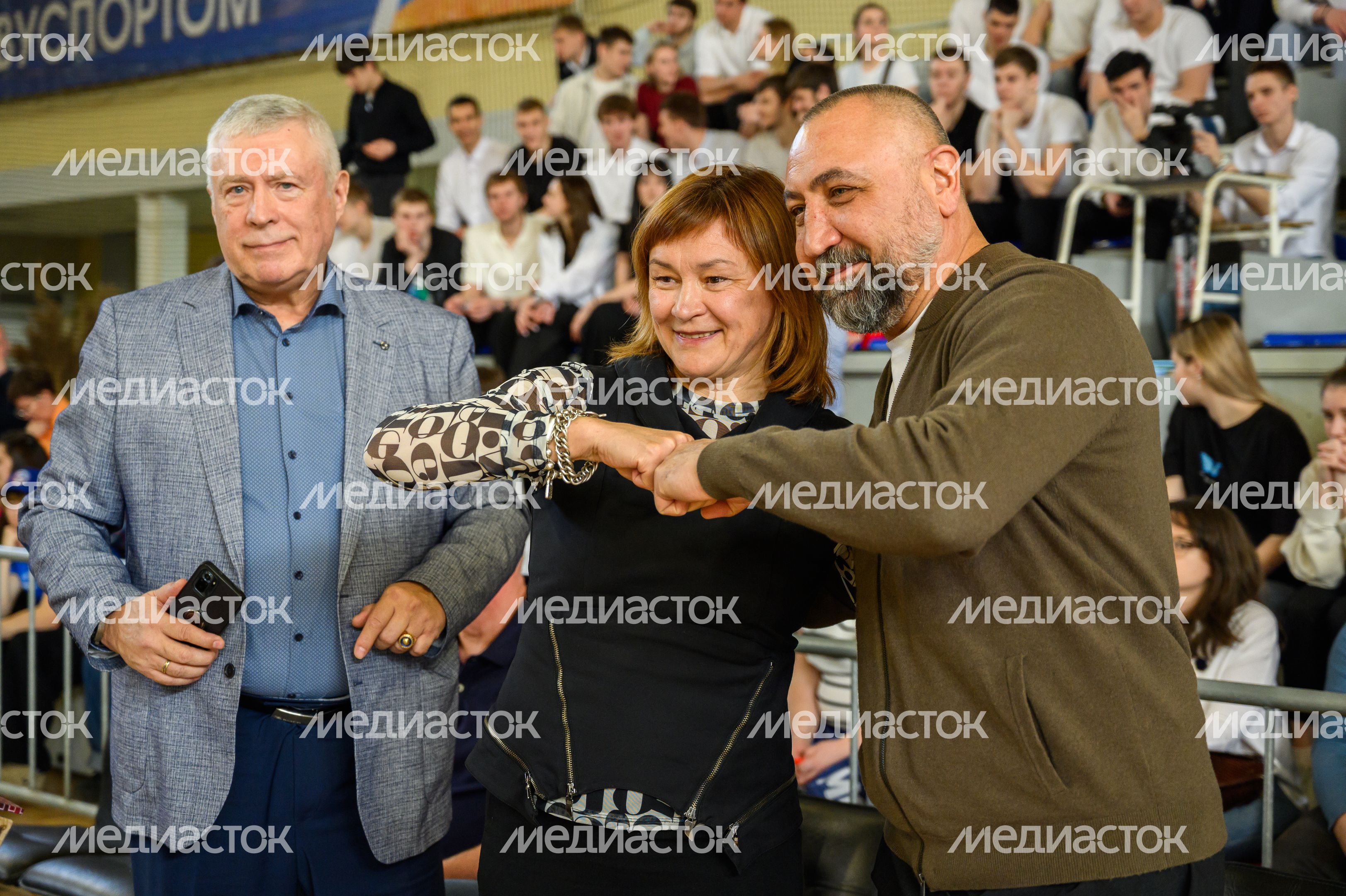 Встреча со знаменитыми спортсменами и олимпийскими чемпионами на "Кулинарном поединке 2025" Встреча со знаменитыми спортсменами и олимпийскими чемпионами на "Кулинарном поединке 2025"