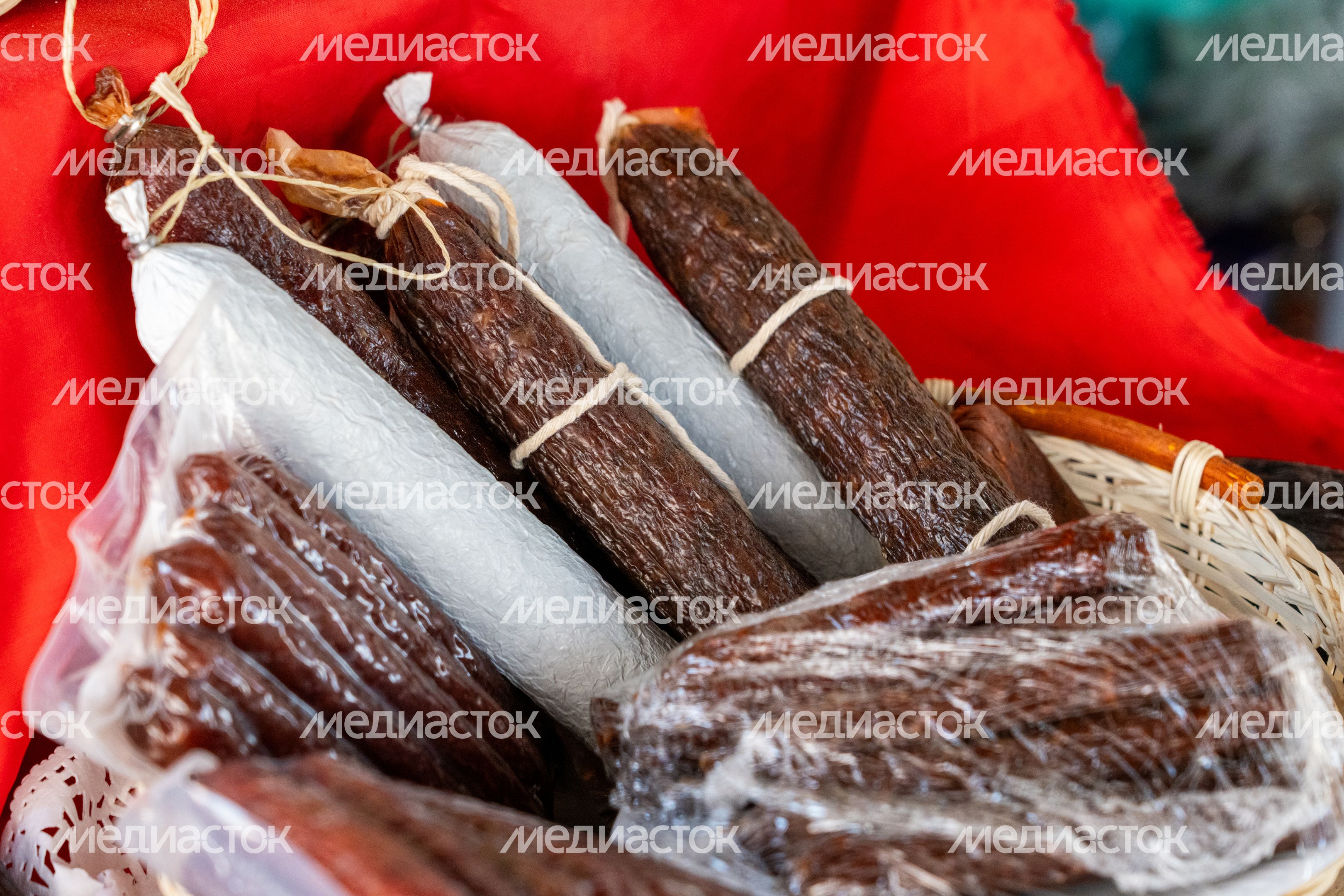 Фермерские мясные продукты на «Винной ярмарке» в Красногорске Фермерские мясные продукты на «Винной ярмарке» в Красногорске