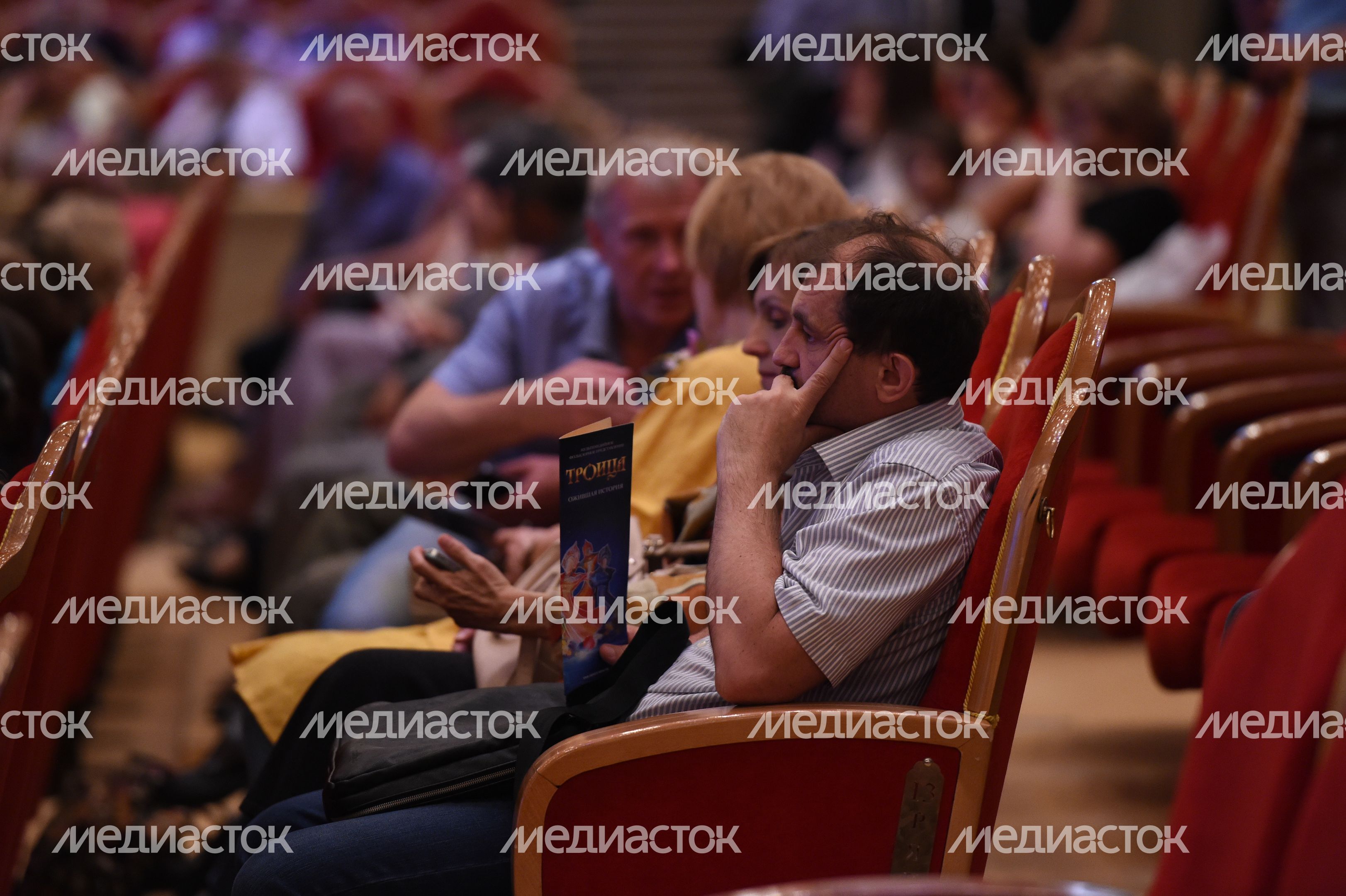 Мультимедийное представление «Троица. Ожившая история» в Москве Мультимедийное представление «Троица. Ожившая история» в Москве
