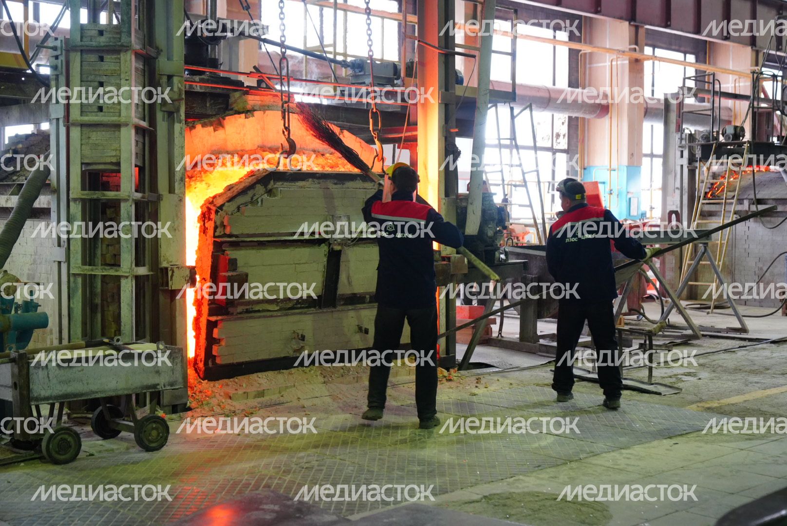 Посещение губернатором завода оптического стекла в Лыткарино