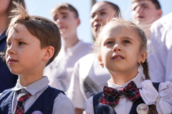 Последний звонок в Наро-Фоминской СОШ №4 имени генерал-майора В.В. Завадского