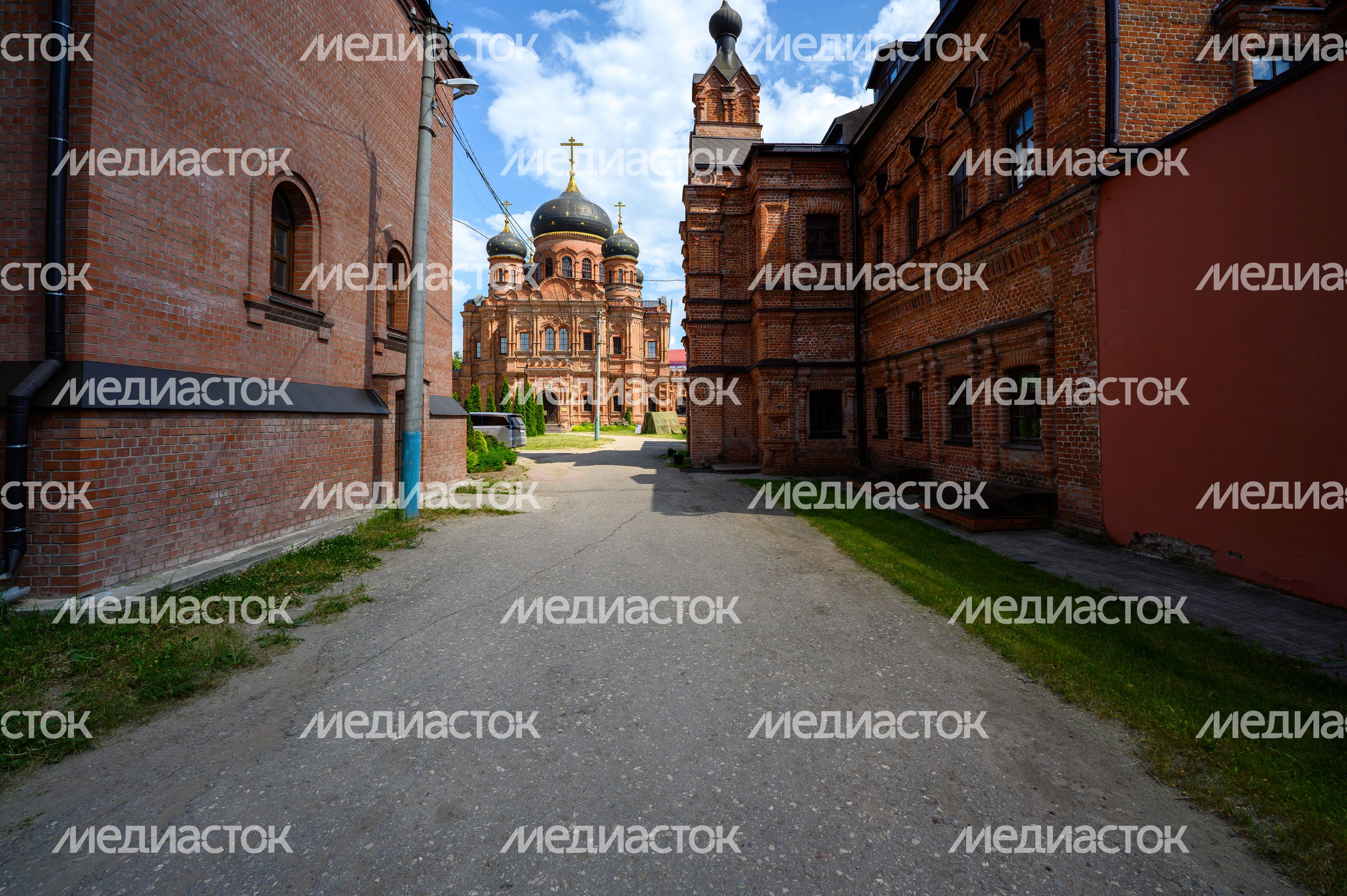 Гуслицкий Спасо-Преображенский мужской монастырь в городе Куровское Орехово-Зуевского округа