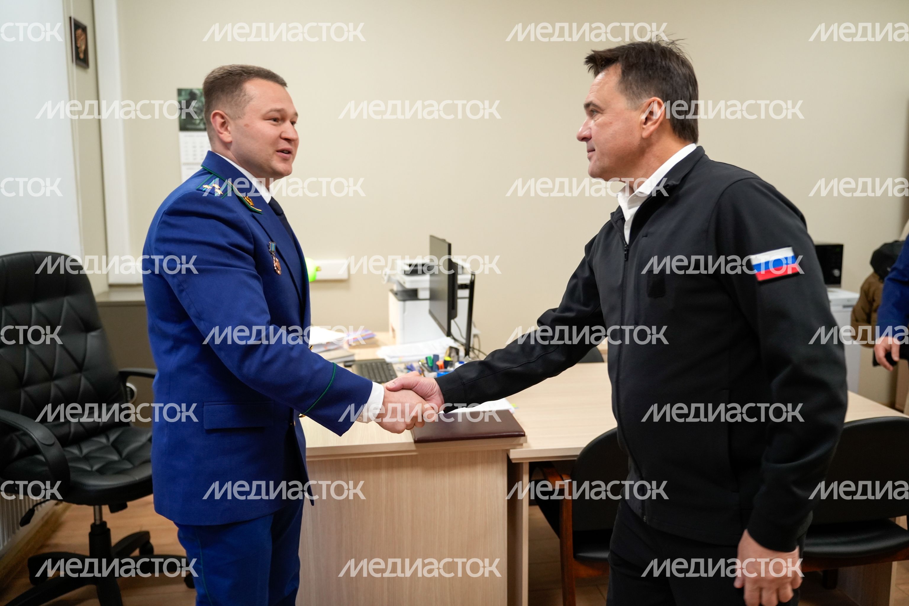 Андрей Воробьев открыл новое здание Солнечногорской городской прокуратуры Андрей Воробьев открыл новое здание Солнечногорской городской прокуратуры