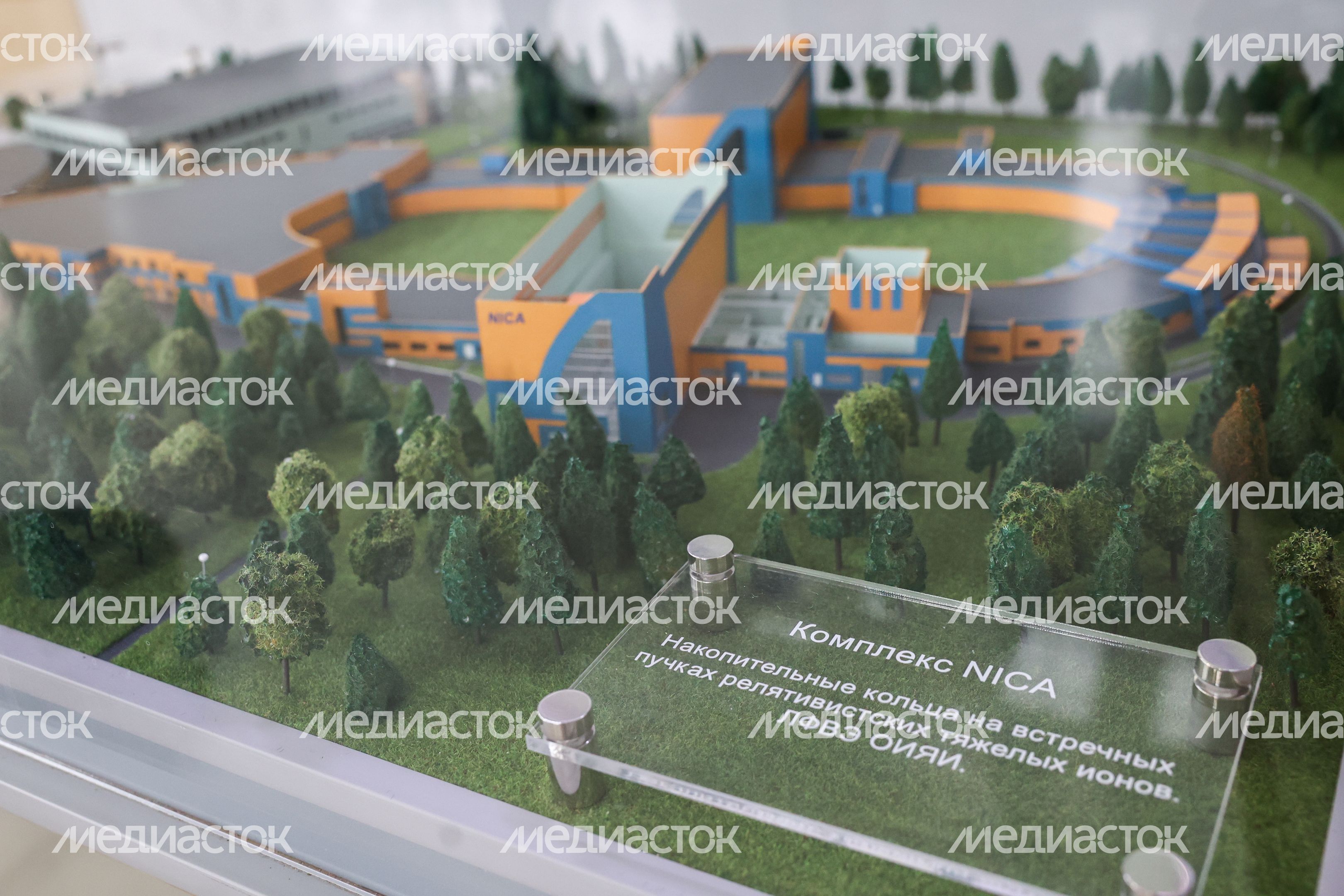 Комплекс NICA в Объединенном институте ядерных исследований в Дубне Комплекс NICA в Объединенном институте ядерных исследований в Дубне