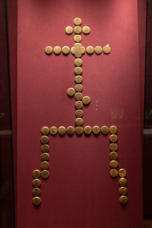 Ризница. Экспозиция Реликвия и сокровища Троице-Сергиева монастыря XI-XVII веков