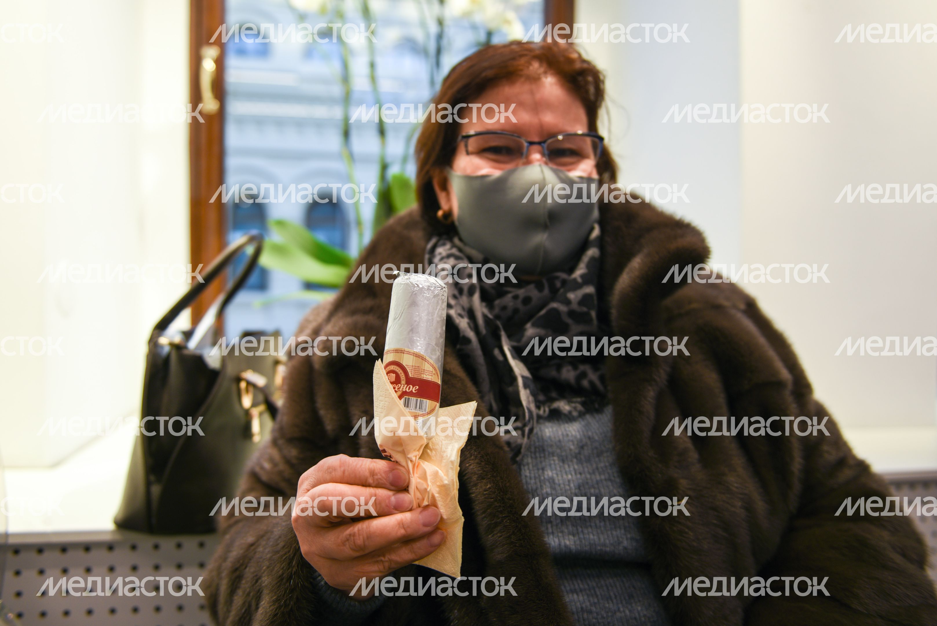 Выездной пункт вакцинации от коронавируса в ГУМе