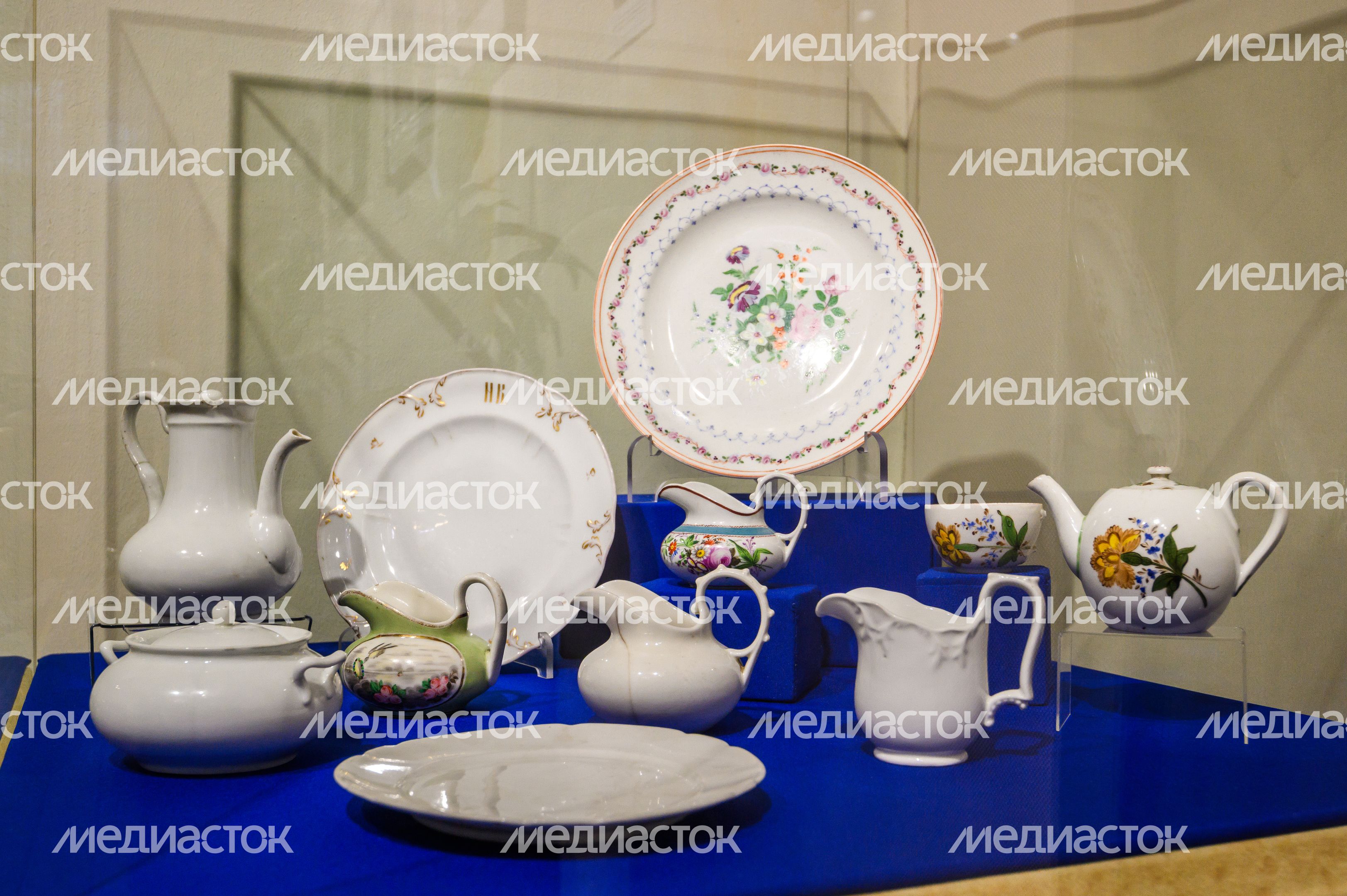 Выставка «Фарфор Алексея Попова. Из музейных и частных коллекций» в Сергиево-Посадском округе Выставка «Фарфор Алексея Попова. Из музейных и частных коллекций» в Сергиево-Посадском округе