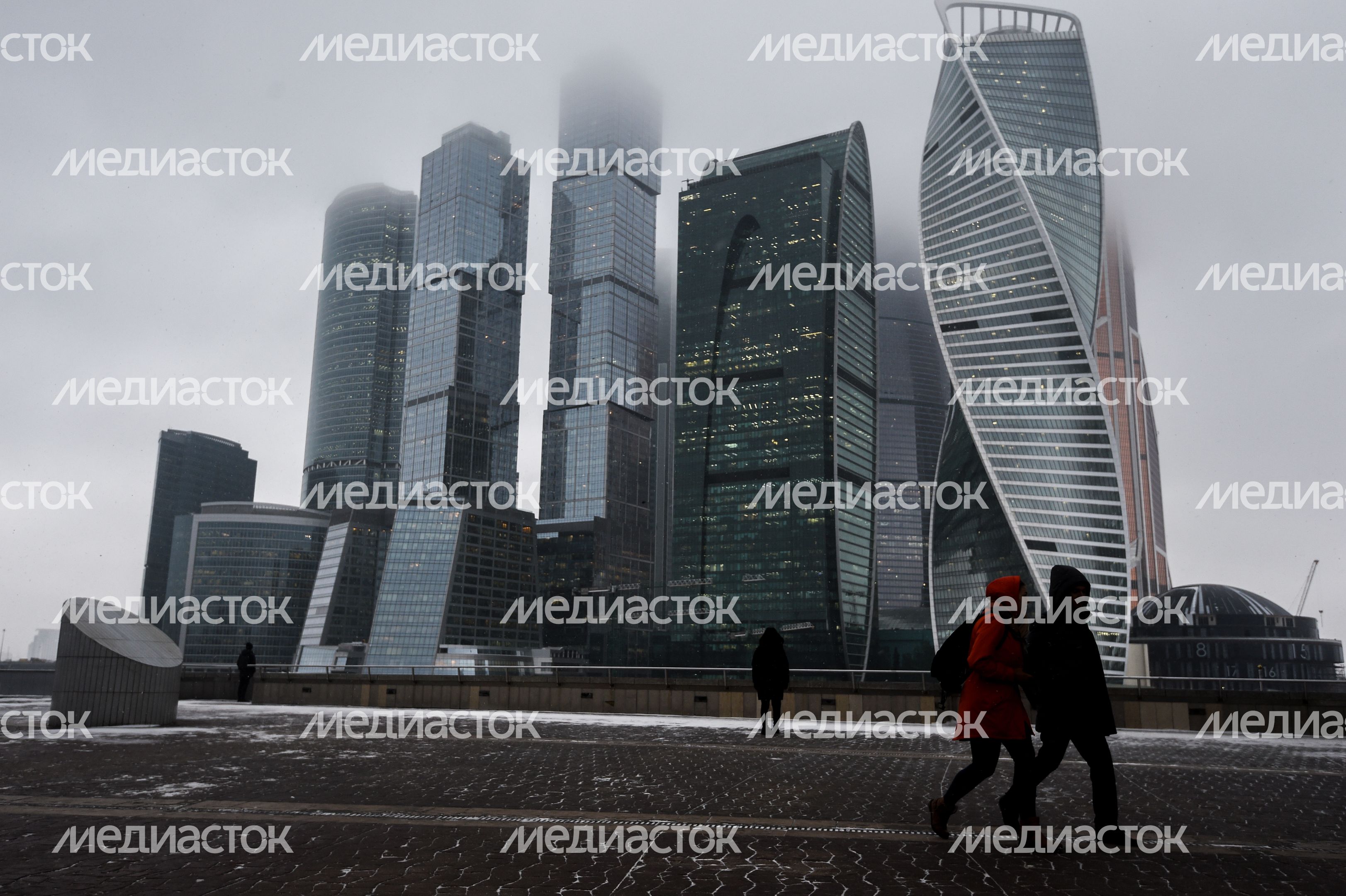 Международный Деловой центр Москва Сити в тумане Международный Деловой центр Москва Сити в тумане