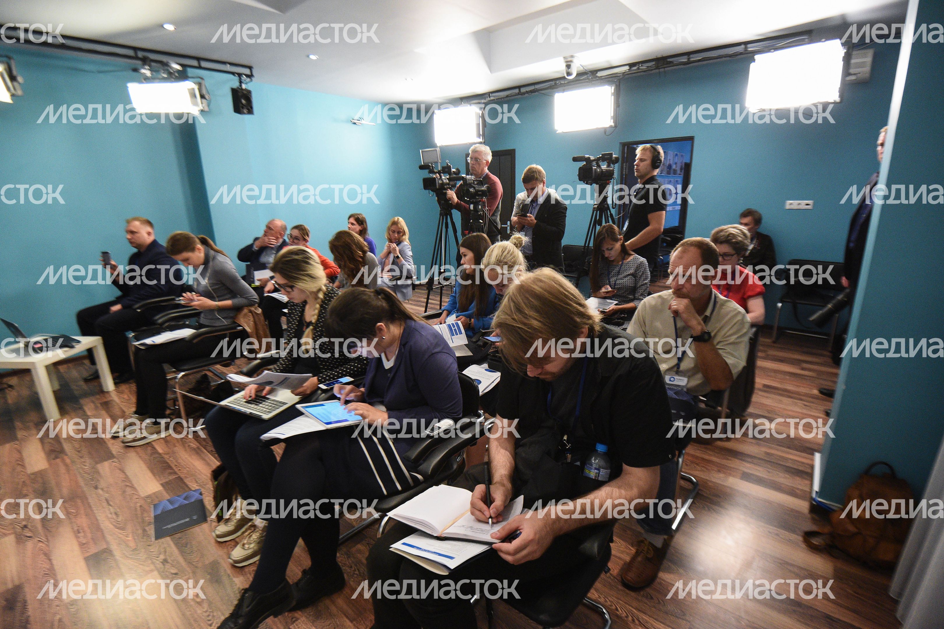 Пресс-конференция председателя Московской областной думы Игоря Брынцалова