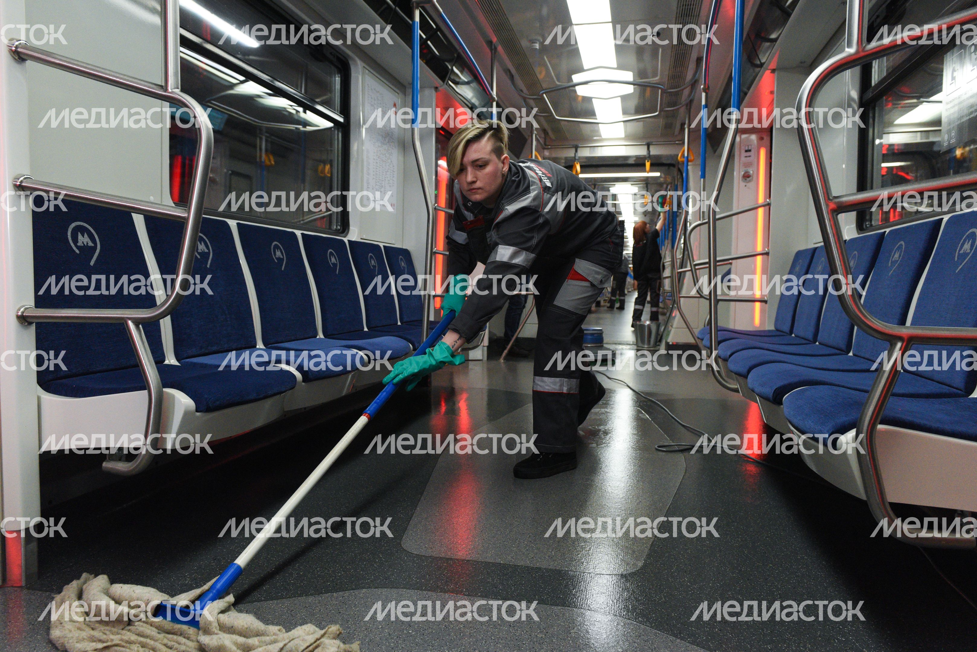 Кварцевание и обеззараживание вагонов метро в Москве