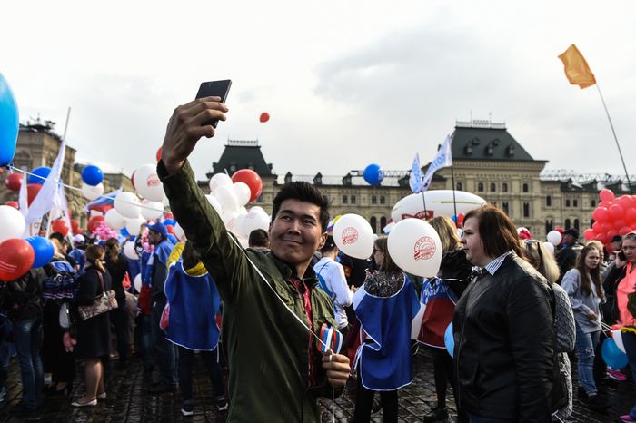Первомайская демонстрация профсоюзов в Москве