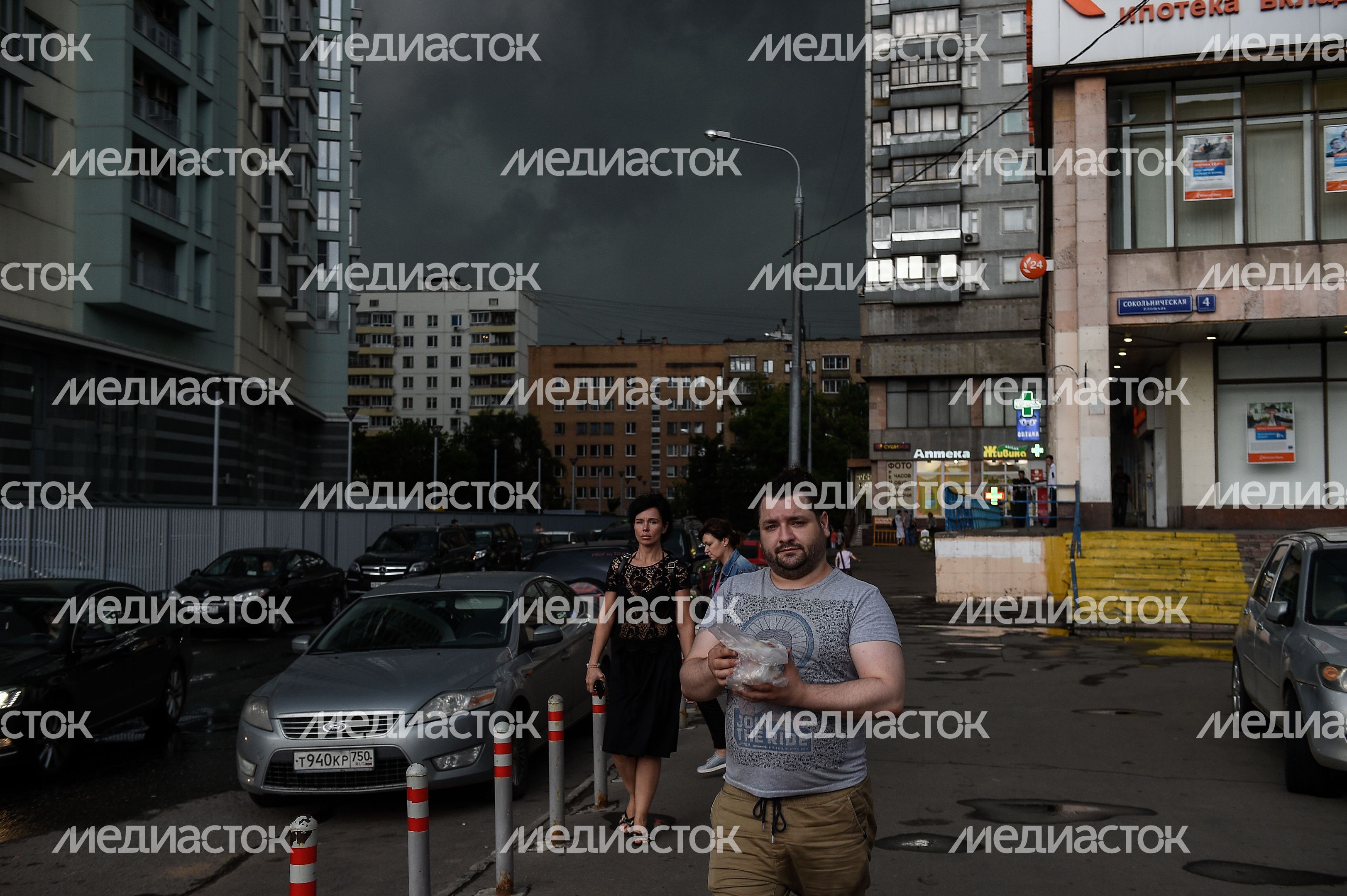 Тропические ливни накрыли Москву