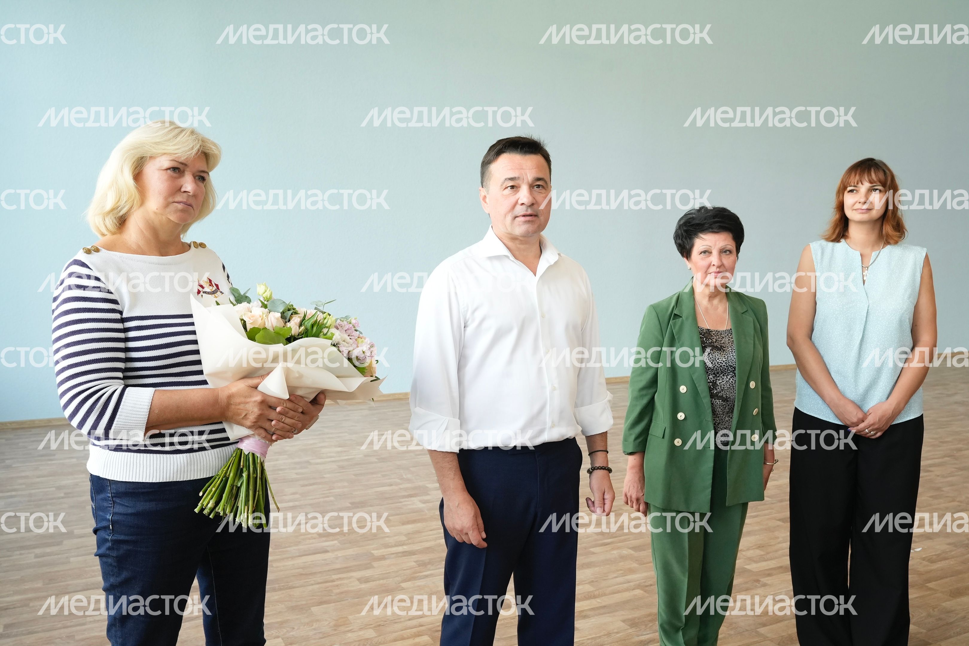 Проверка хода работ по строительству образовательного комплекса в ЖК «Императорские Мытищи» Губернатором Подмосковья
