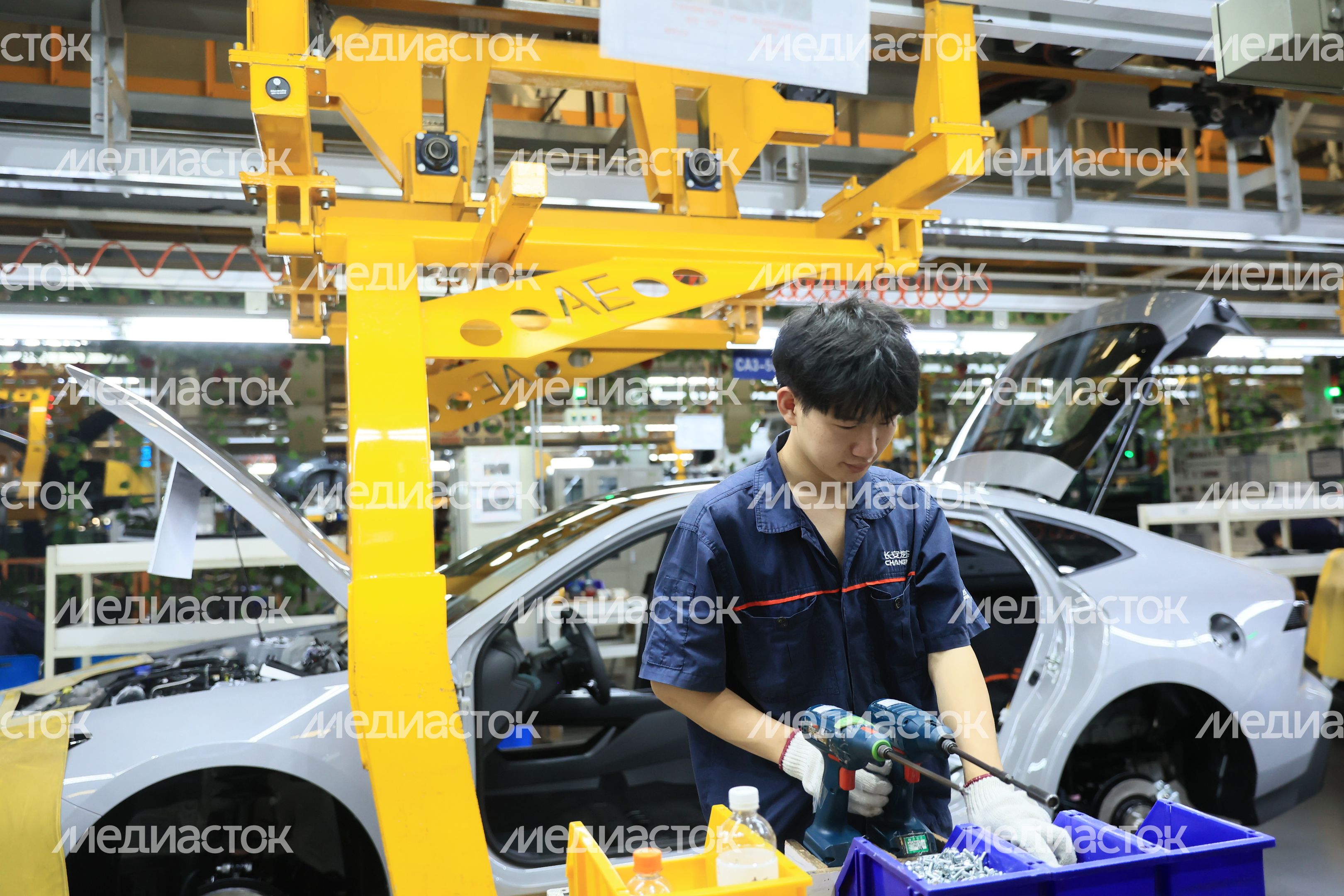 Посещение автозавода Changan Automobile Group в Китае Губернатором Подмосковья