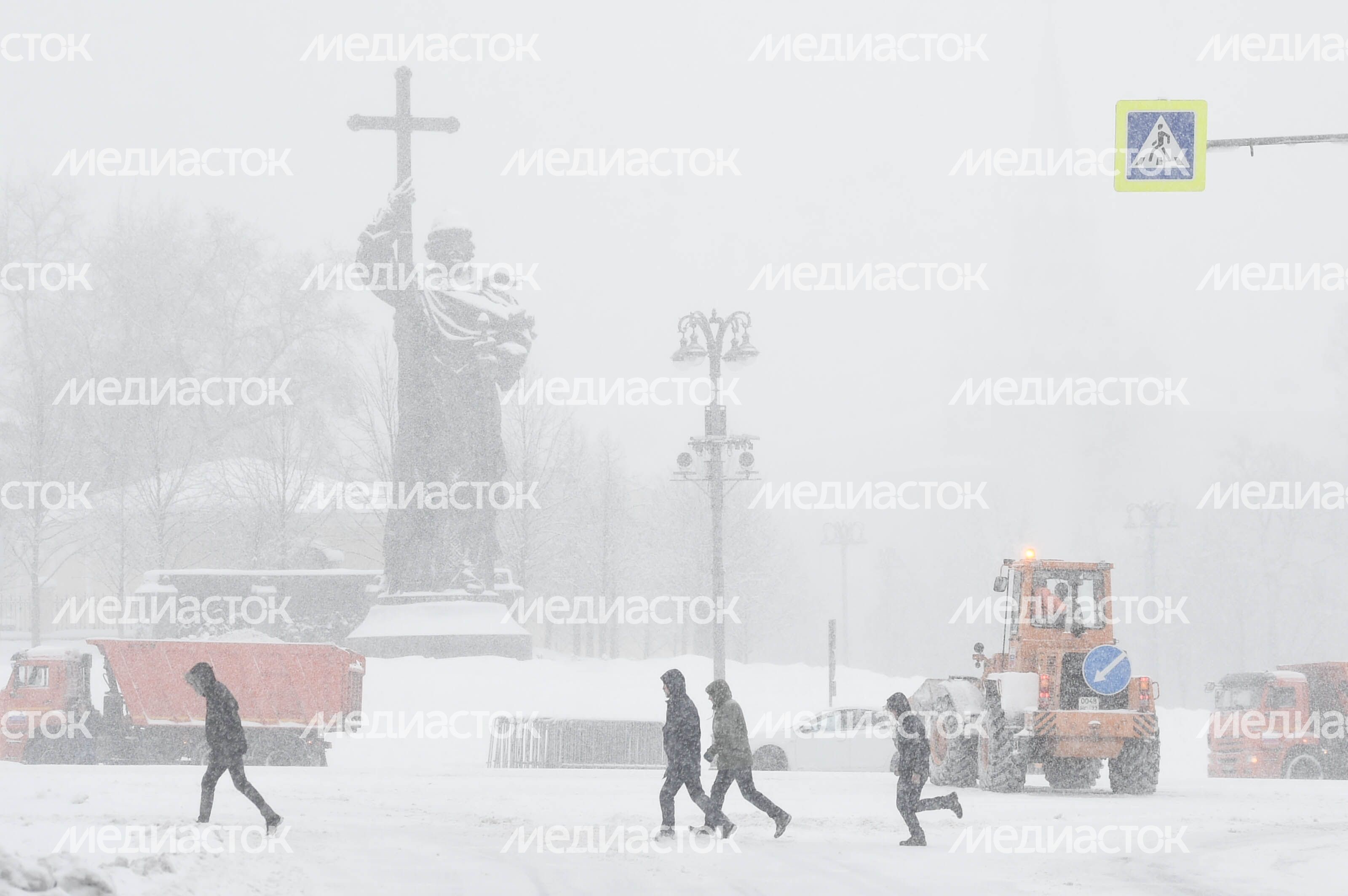 Рекордный снегопад в Москве и Подмосковье
