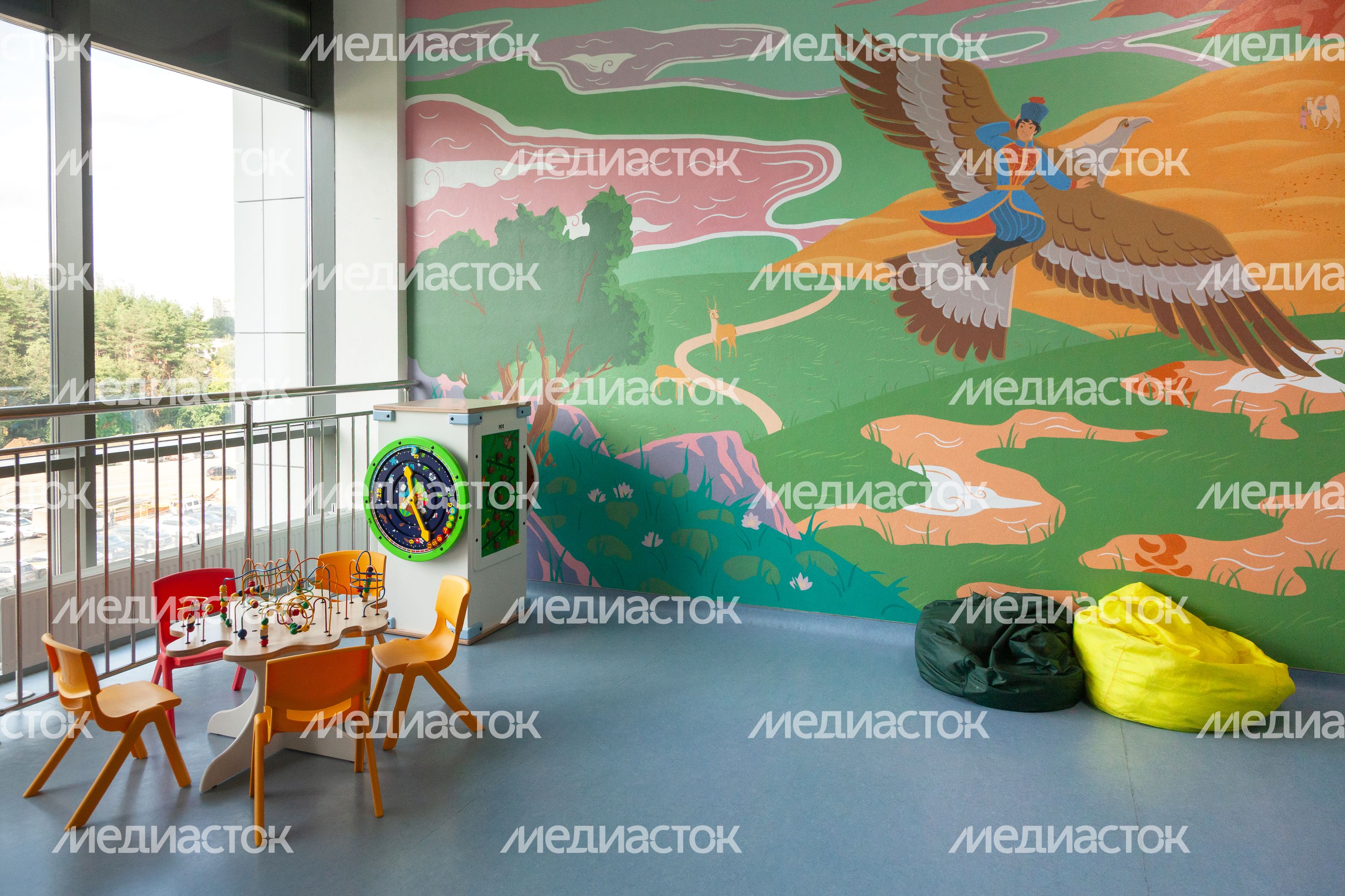 Роспись стен в игровой зоне Детского клинического центра им. Л.М. Рошаля в Красногорске Роспись стен в игровой зоне Детского клинического центра им. Л.М. Рошаля в Красногорске
