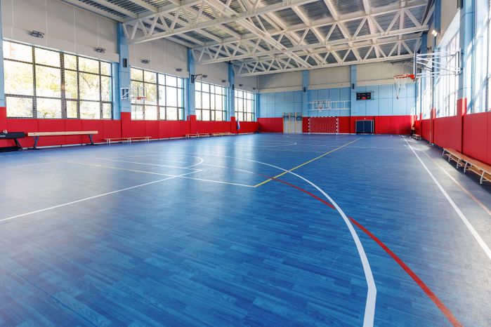 Спортивный зал для уроков физкультуры в новом корпусе средней школы №14 в Коломне