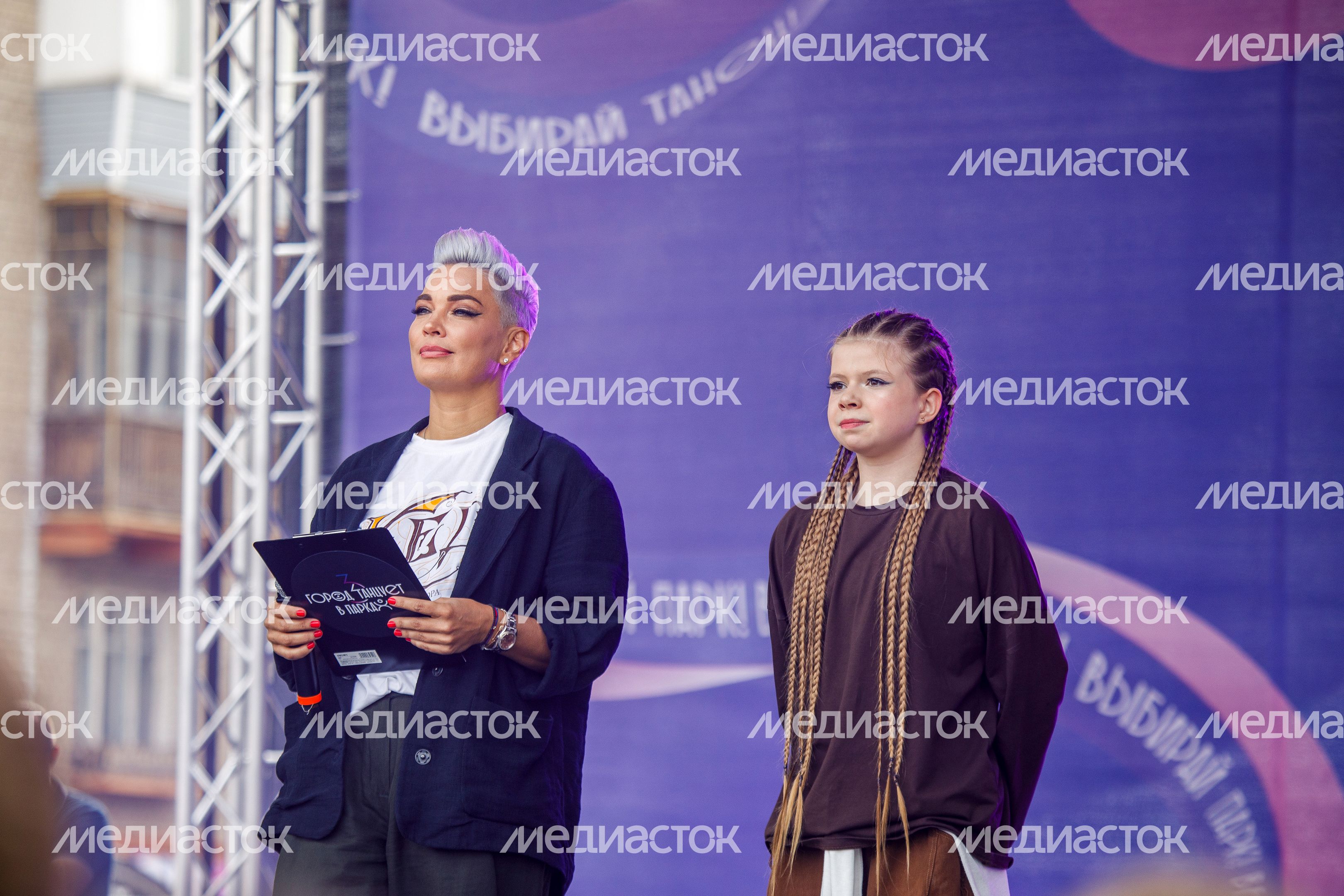 Телеведущая Юлия Костюшкина стала ведущей нового сезона проекта «Город танцует в парках» в Королеве Телеведущая Юлия Костюшкина стала ведущей нового сезона проекта «Город танцует в парках» в Королеве