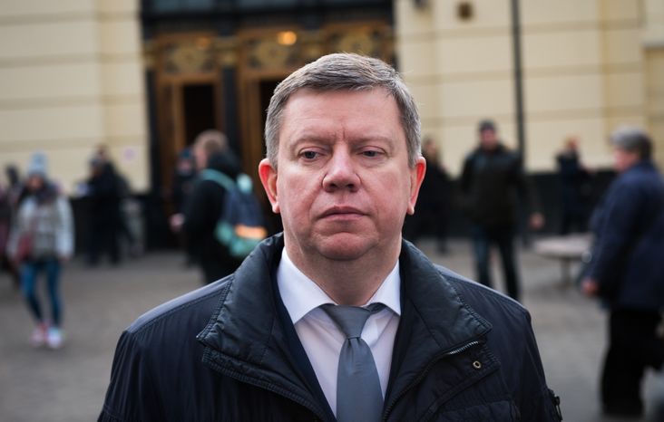 Станция метро Смоленская Арбатско-Покровской линии в Москве