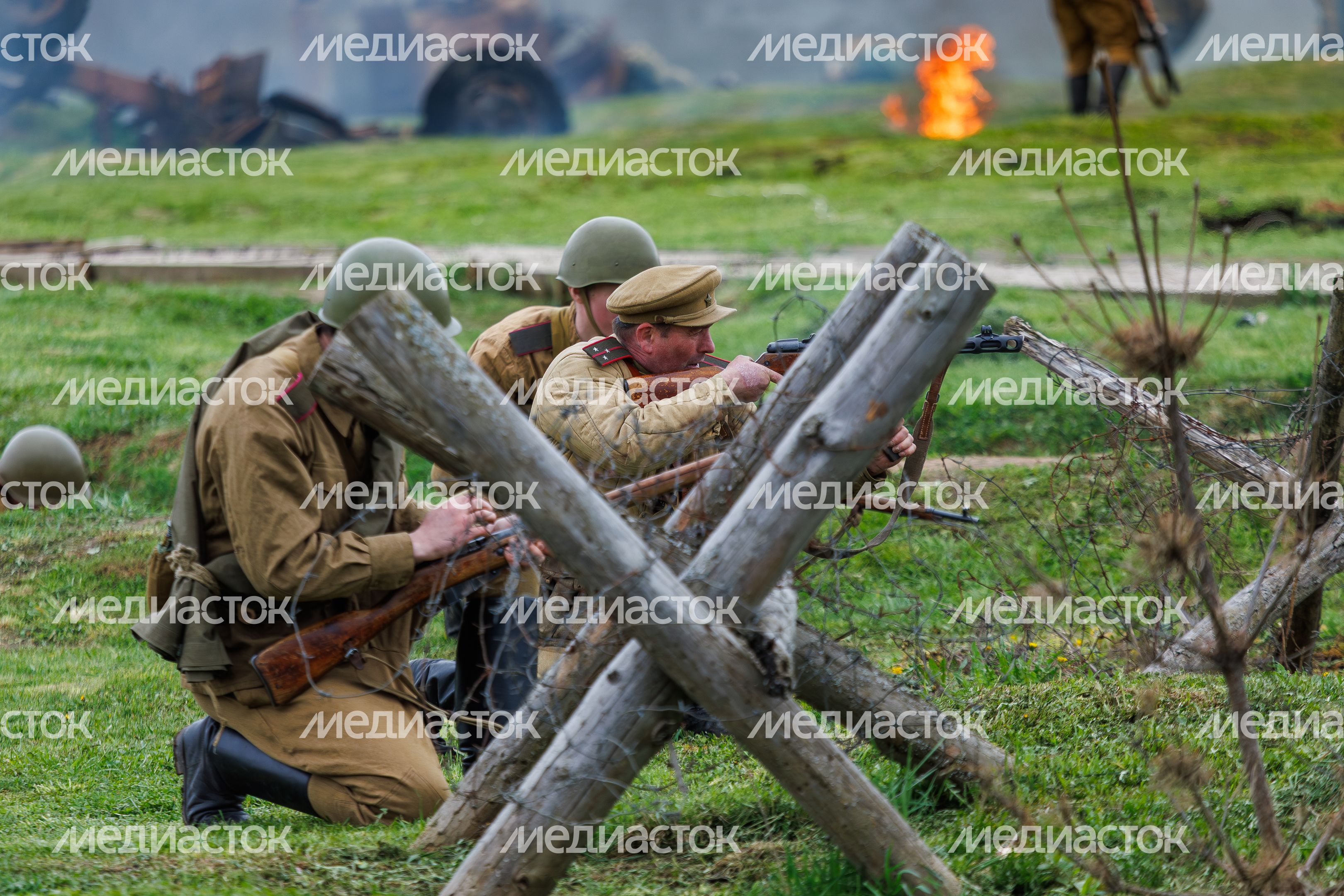 День Победы в Центральном парке «Патриот» Одинцовского округа: военно-историческая реконструкция «В логове зверя» День Победы в Центральном парке «Патриот» Одинцовского округа: военно-историческая реконструкция «В логове зверя»