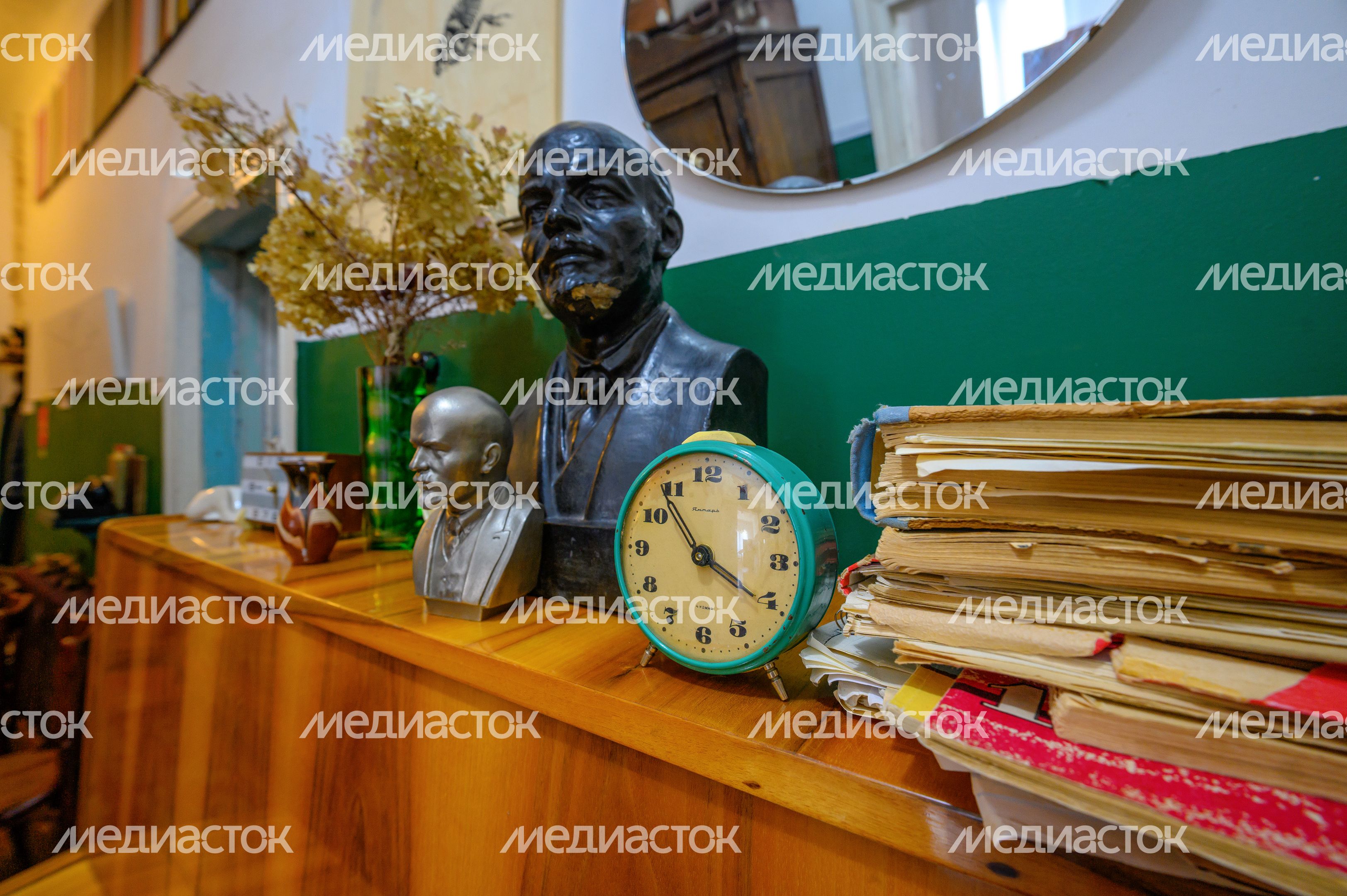 Быт коммунальной квартиры в СССР в музее-резиденции «Арткоммуналка. Ерофеев и другие» в Коломне Быт коммунальной квартиры в СССР в музее-резиденции «Арткоммуналка. Ерофеев и другие» в Коломне